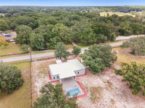 A home in DUNNELLON