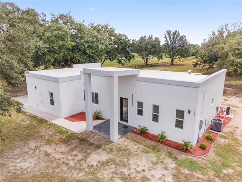 A home in DUNNELLON