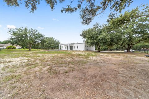 A home in DUNNELLON