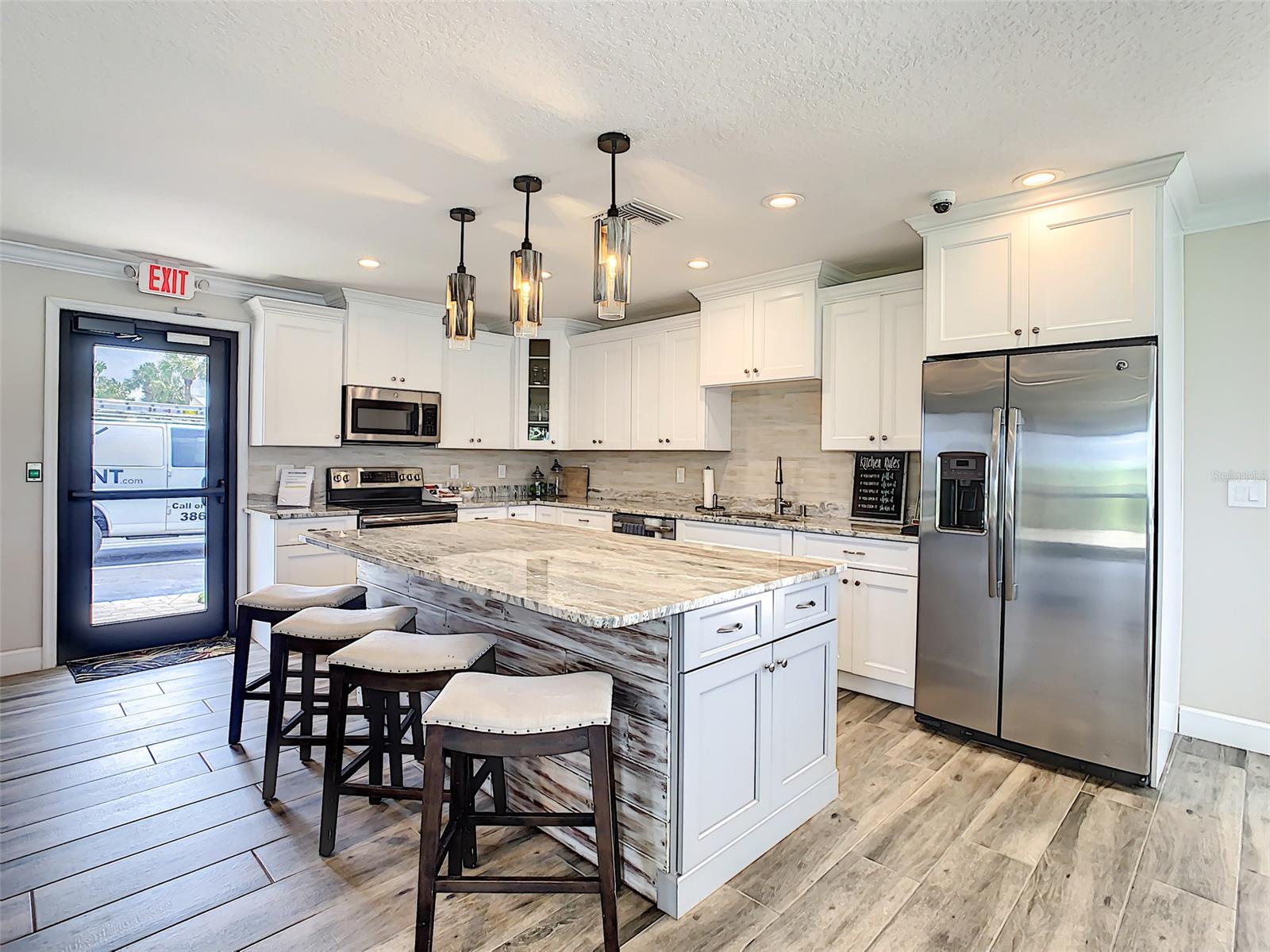 Diamond Head Point Condo - Residential