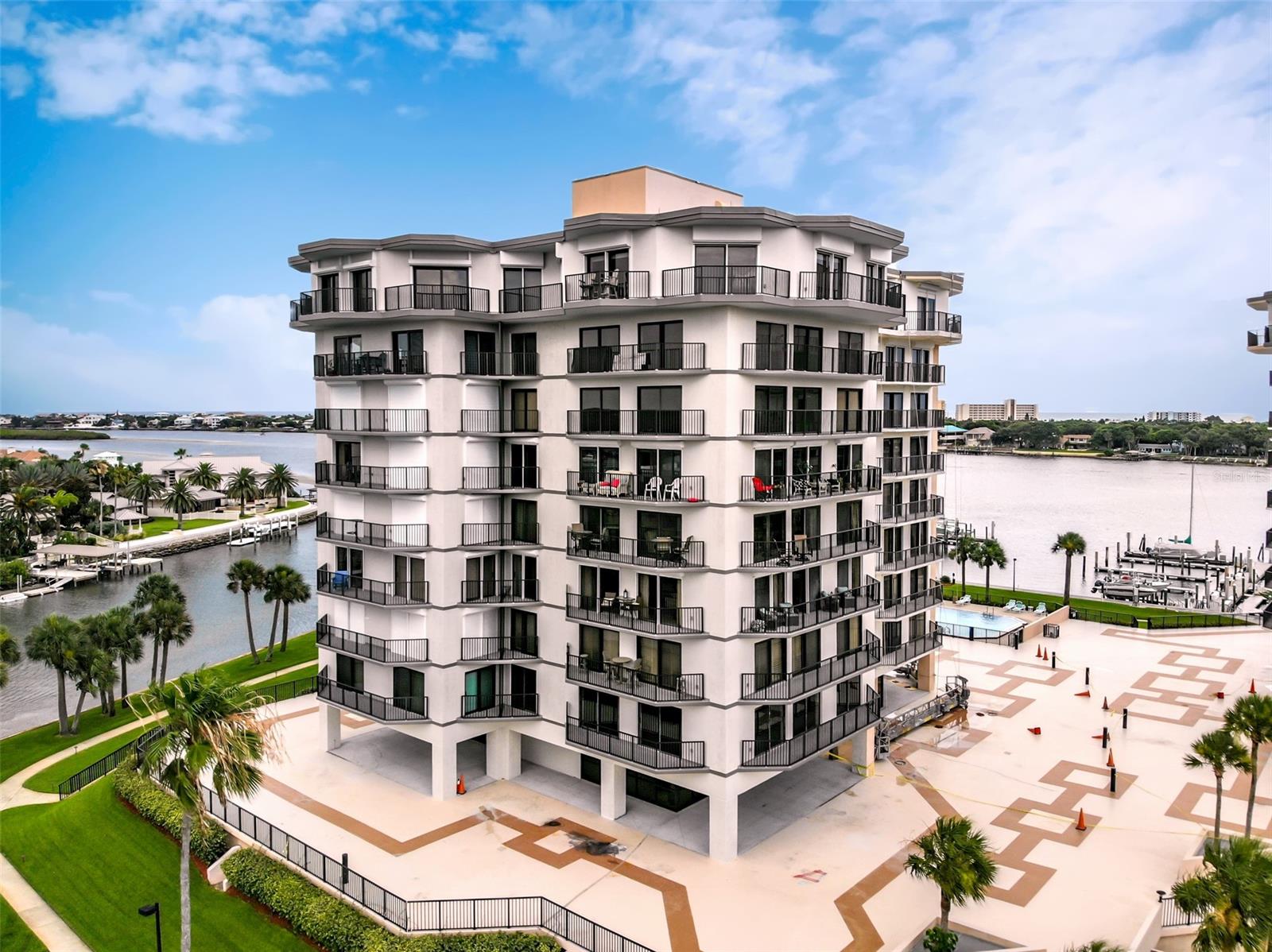 Diamond Head Point Condo - Residential