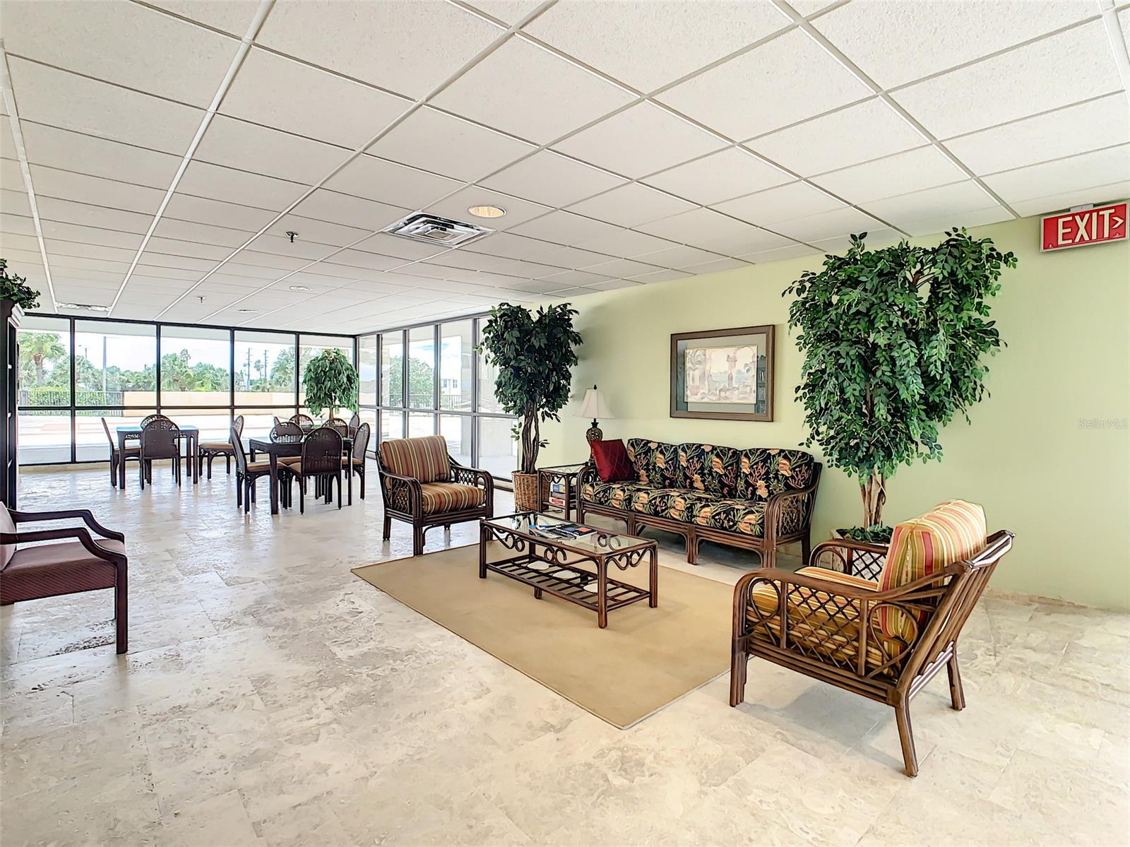 Diamond Head Point Condo - Residential