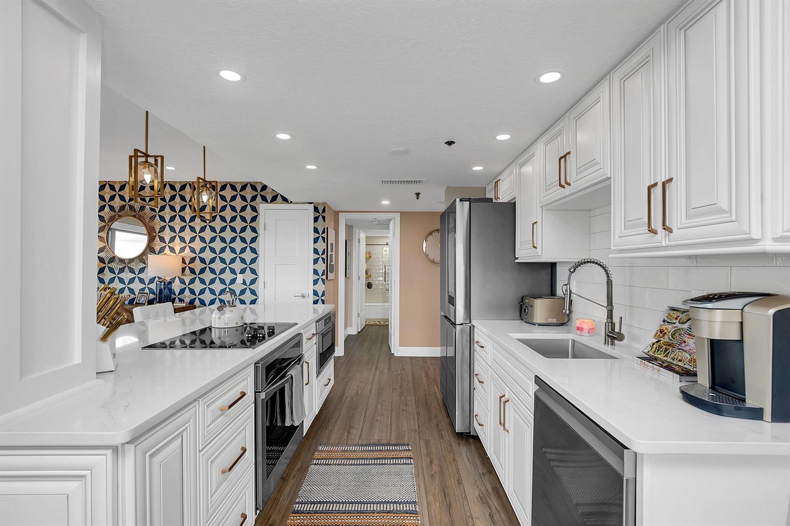 Diamond Head Point Condo - Residential