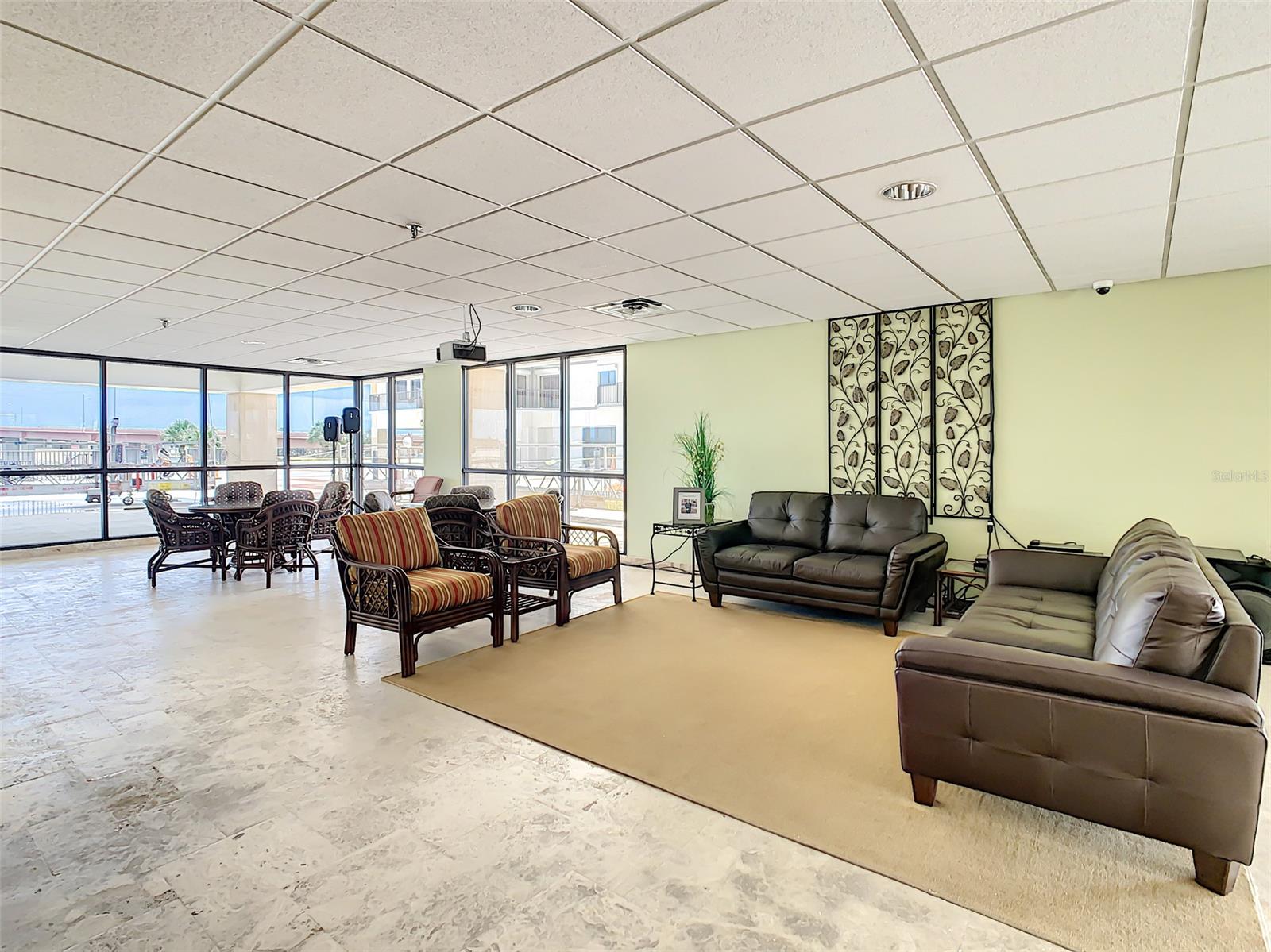 Diamond Head Point Condo - Residential