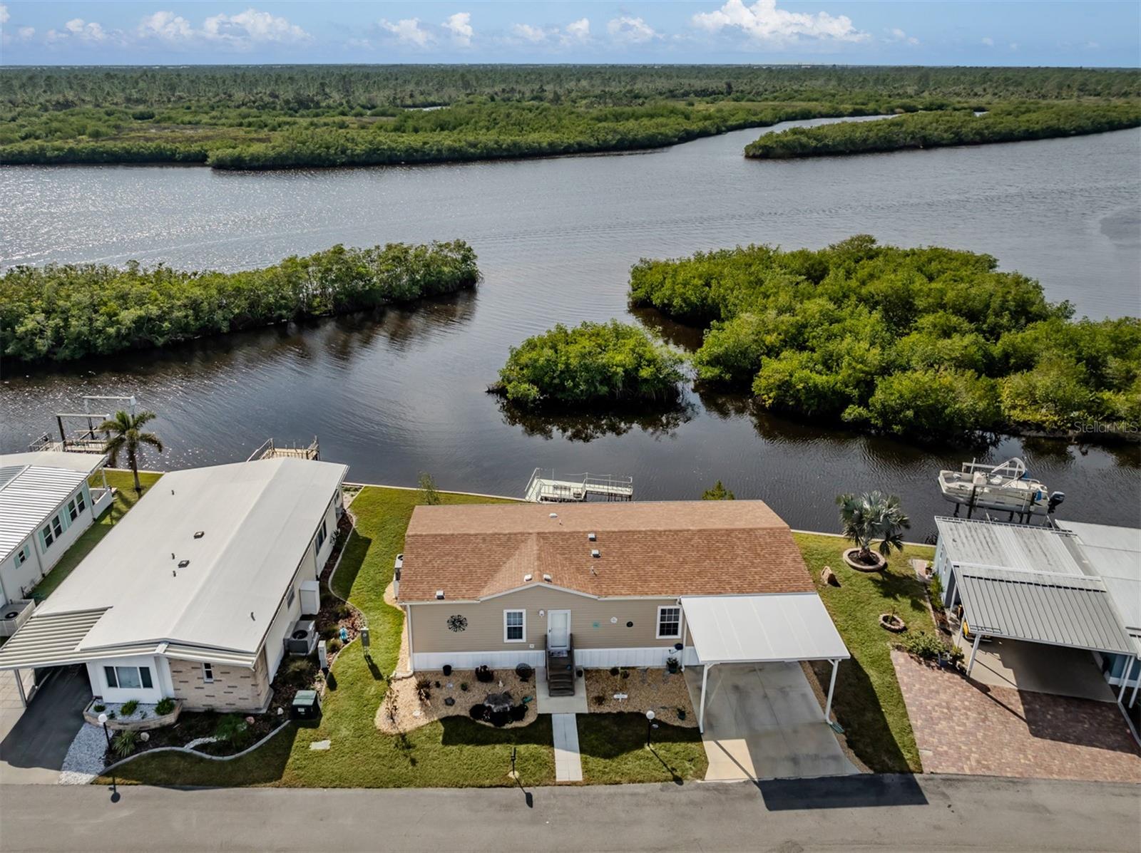 106 ISLAND POINT ROAD