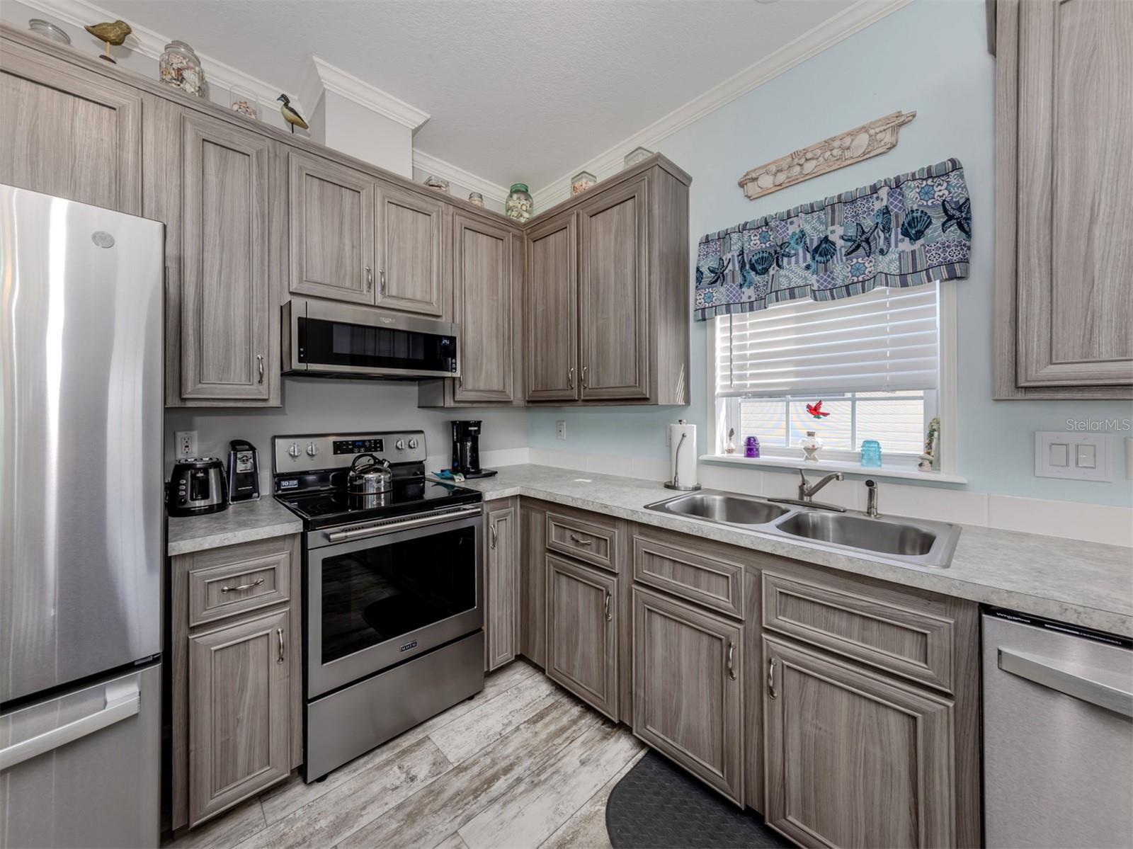 LAZY RIVER MHP - Residential