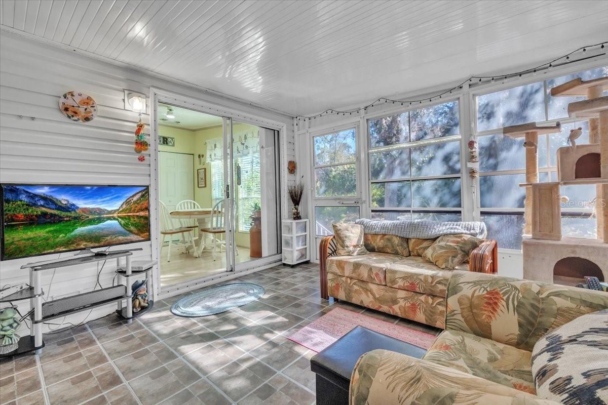 VENTURA LAKES - Residential