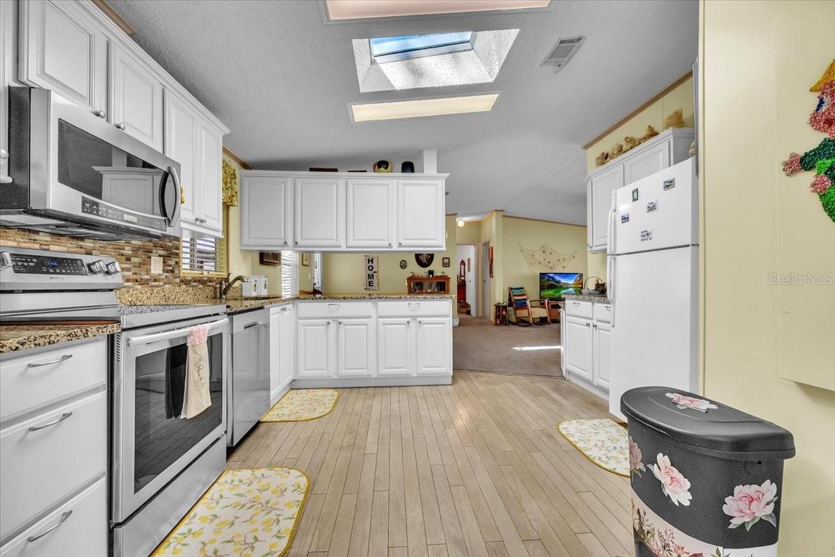 VENTURA LAKES - Residential