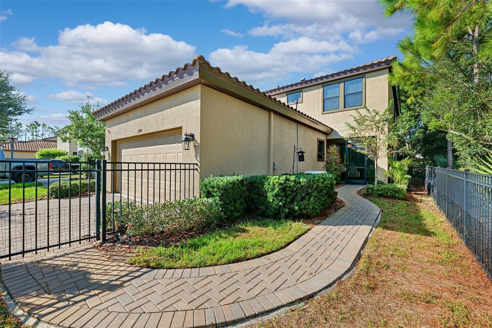 STARKEY RANCH VILLAGE 2 PH 2B - Residential Lease