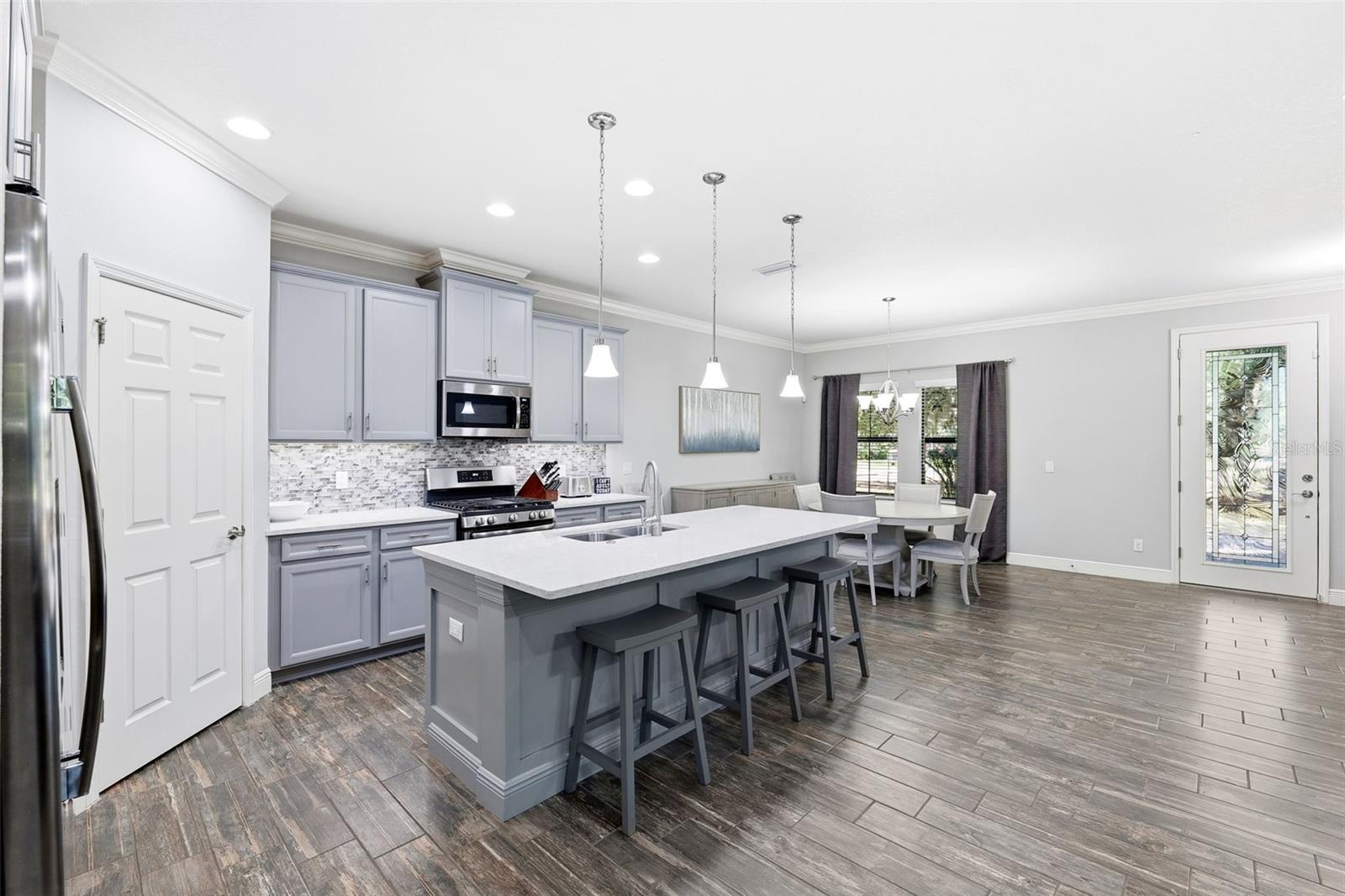 STARKEY RANCH VILLAGE 2 PH 2B - Residential Lease