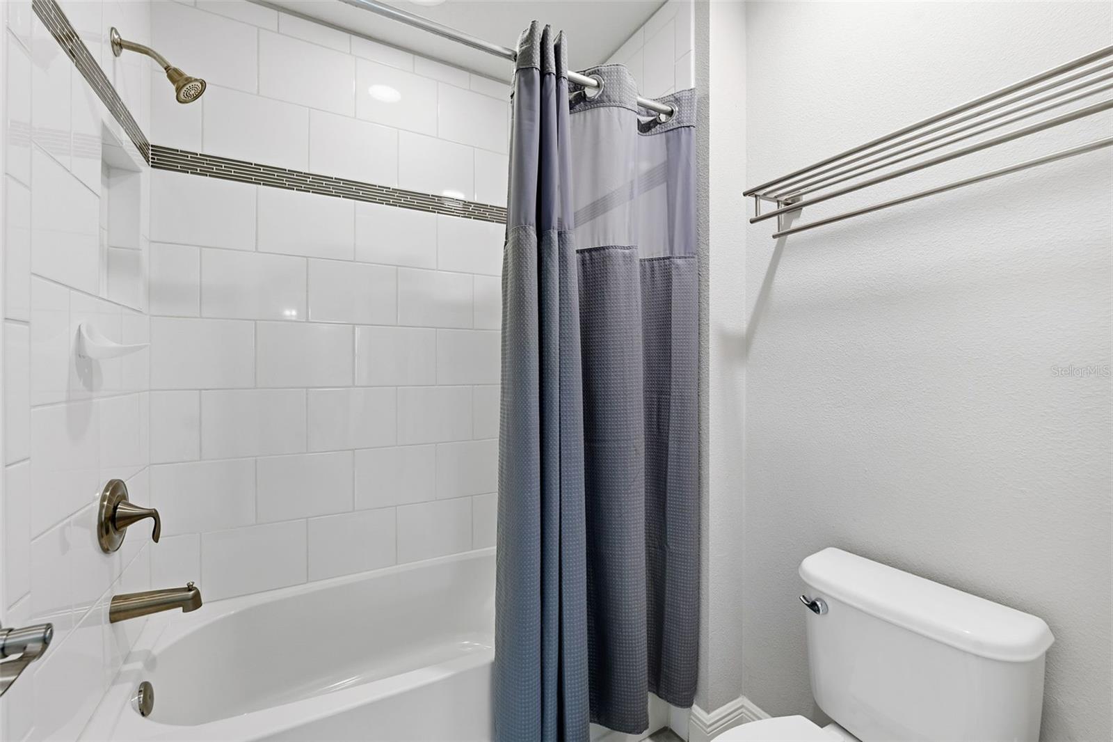 STARKEY RANCH VILLAGE 2 PH 2B - Residential Lease