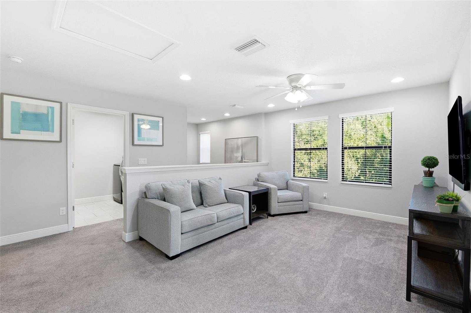 STARKEY RANCH VILLAGE 2 PH 2B - Residential Lease