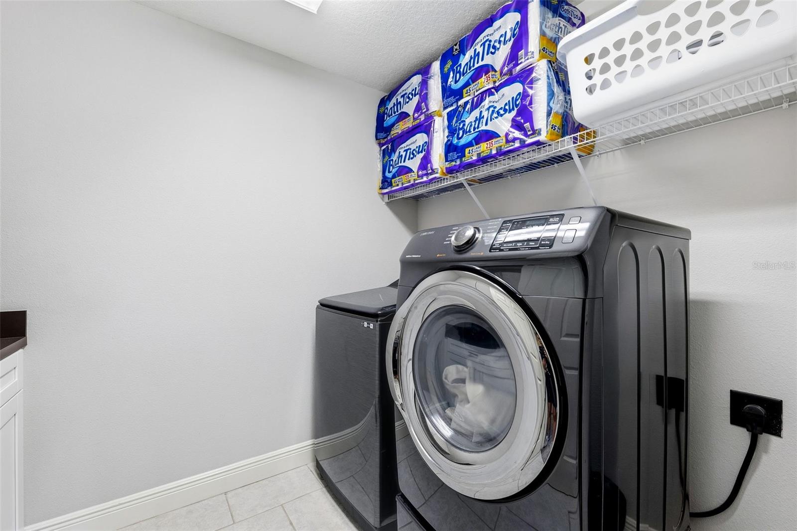 STARKEY RANCH VILLAGE 2 PH 2B - Residential Lease