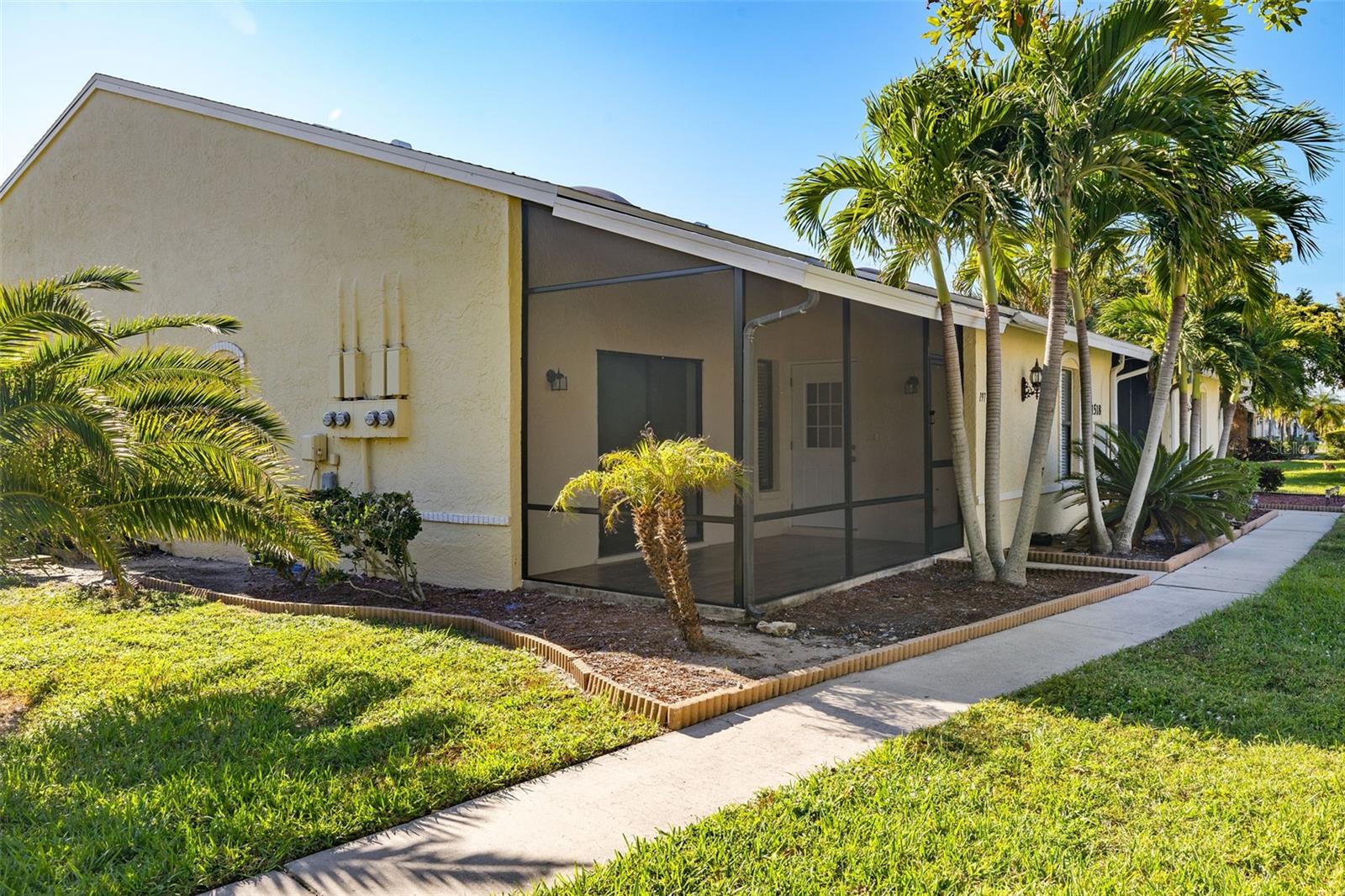 COURTYARDS CAPE CORAL S - Residential