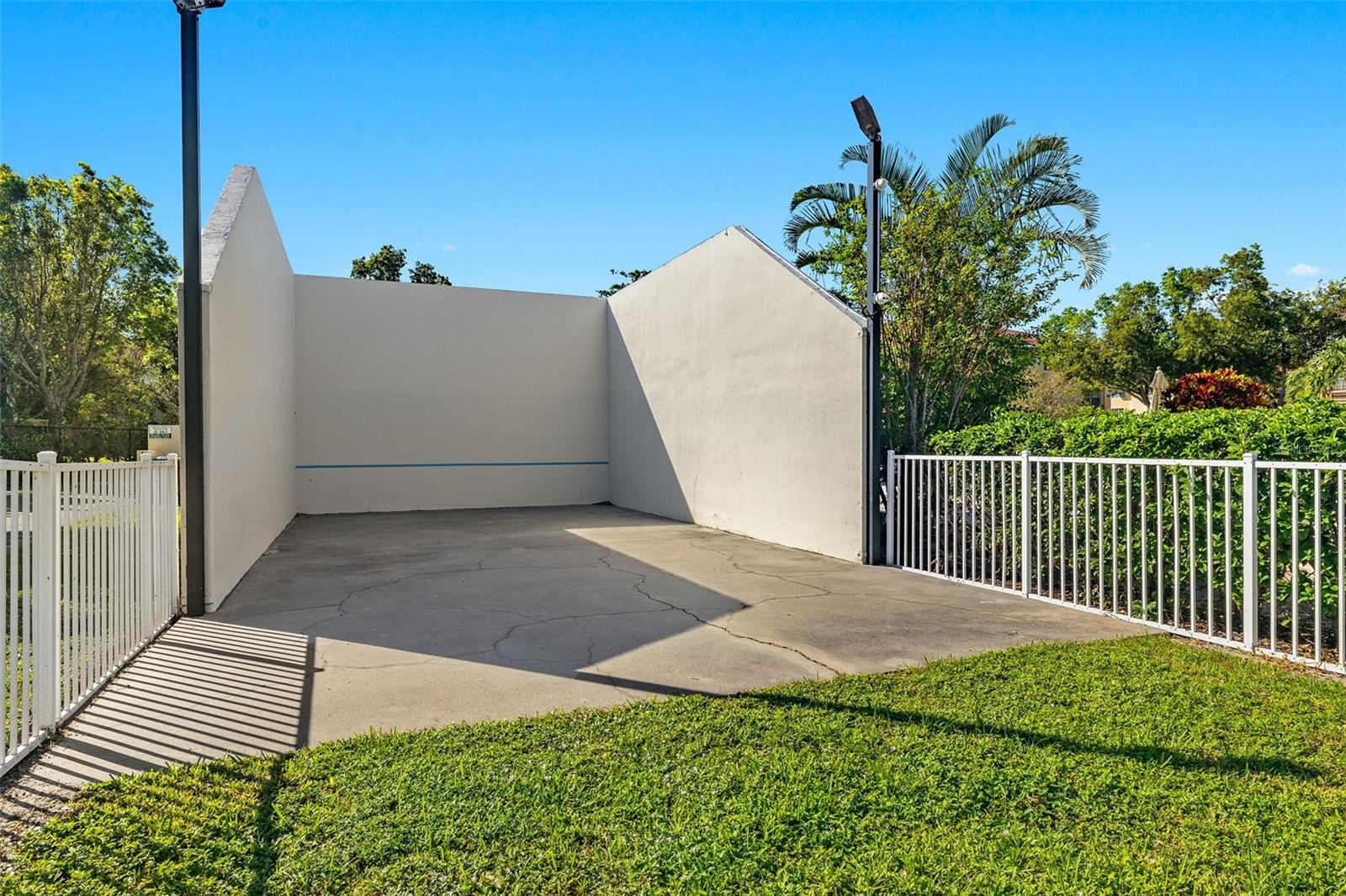 COURTYARDS CAPE CORAL S - Residential