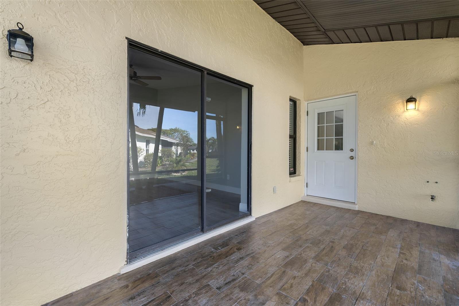 COURTYARDS CAPE CORAL S - Residential