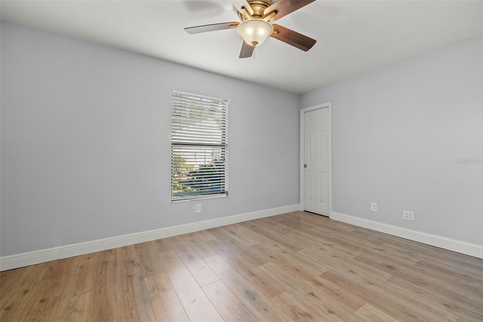 COURTYARDS CAPE CORAL S - Residential