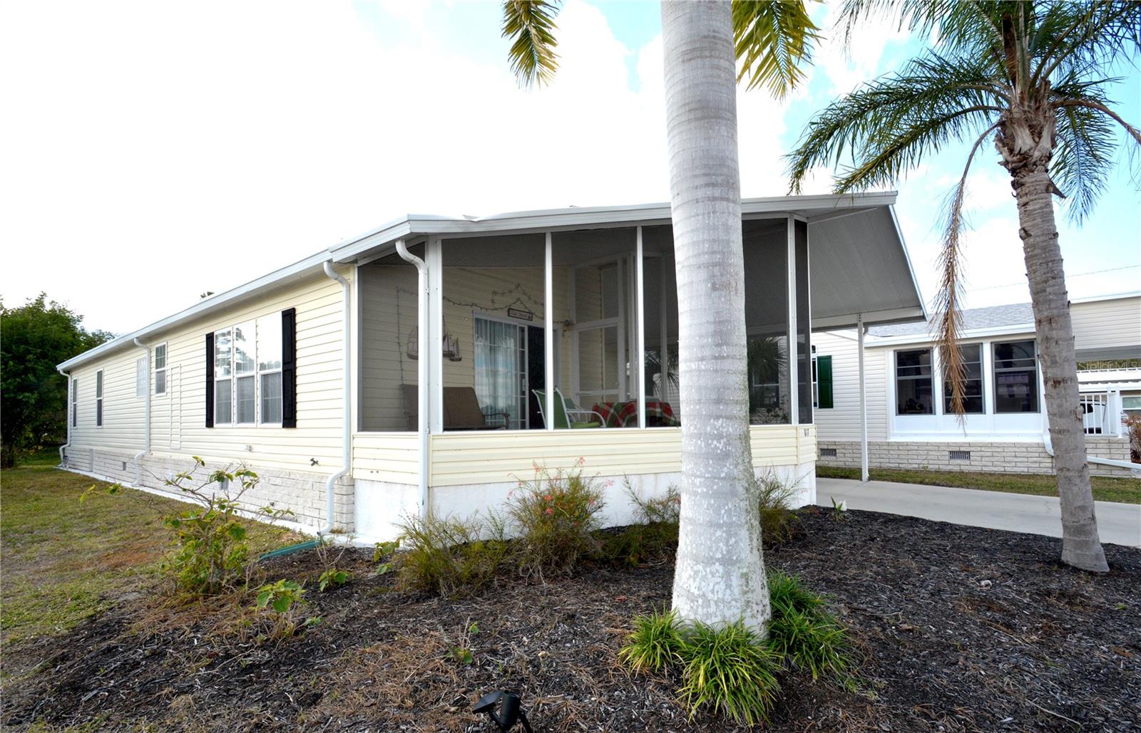 COUNTRY CLUB ESTATES - Residential