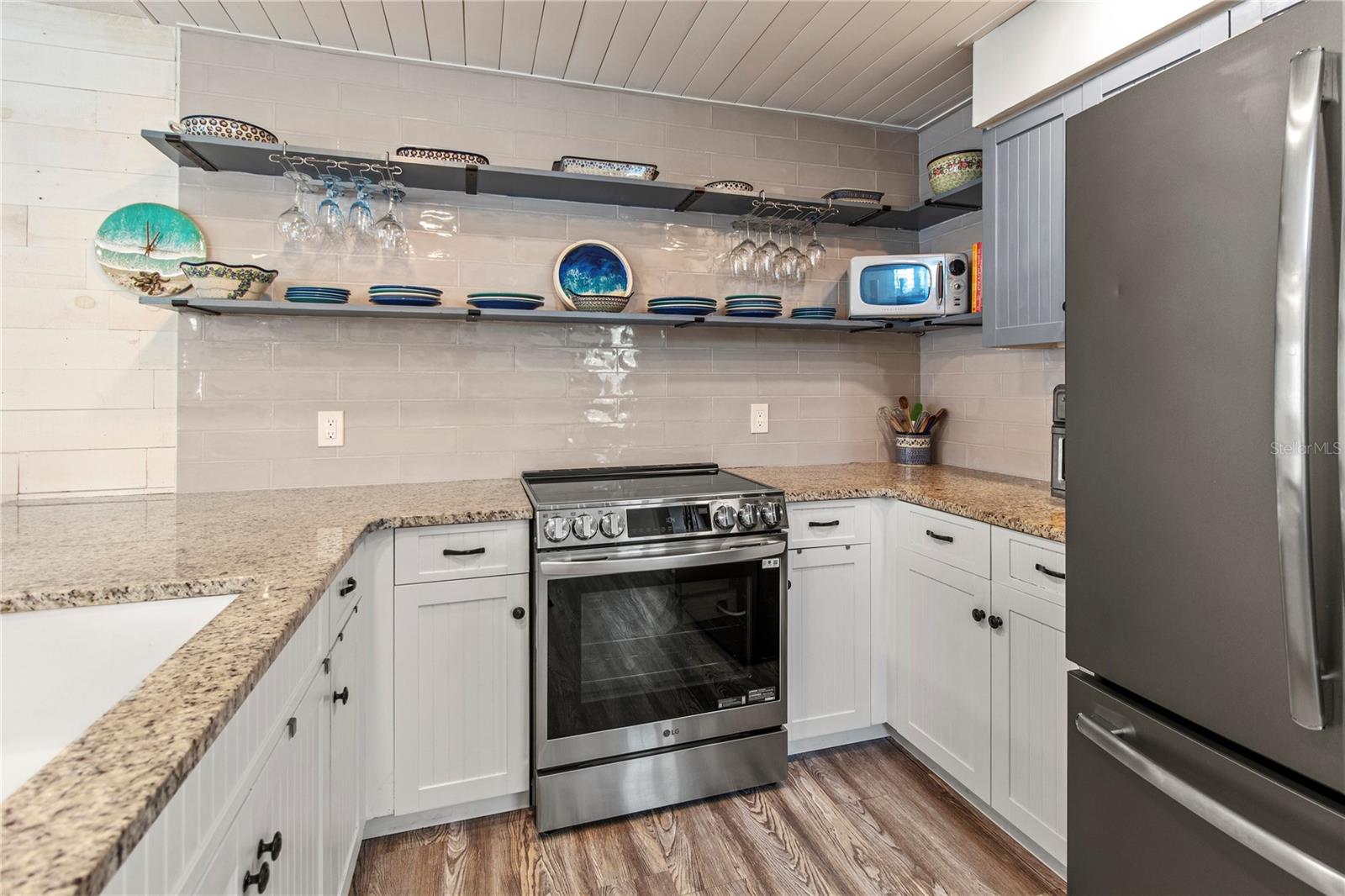 NORTH BEACH VILLAGE III - Residential