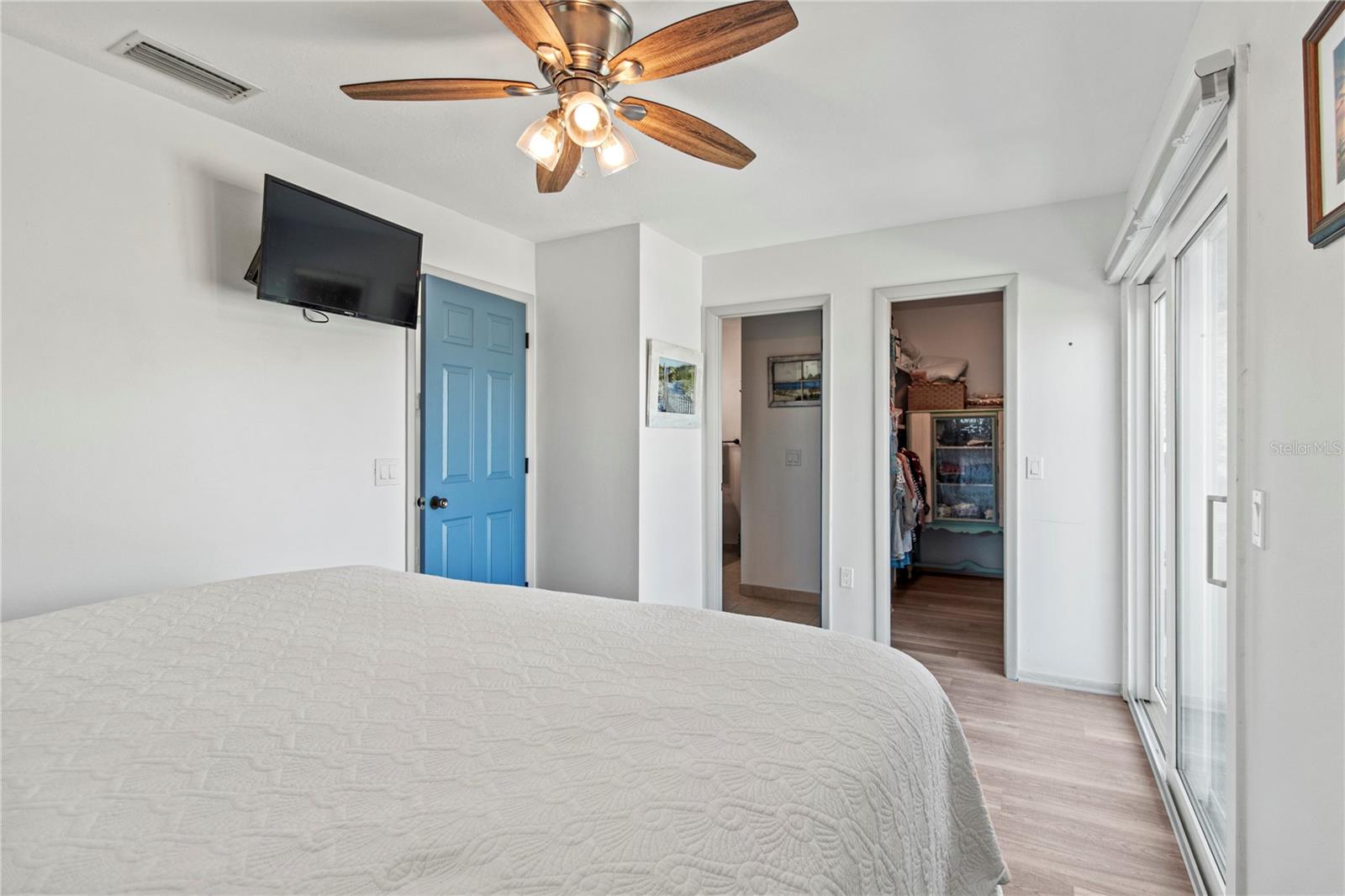 NORTH BEACH VILLAGE III - Residential