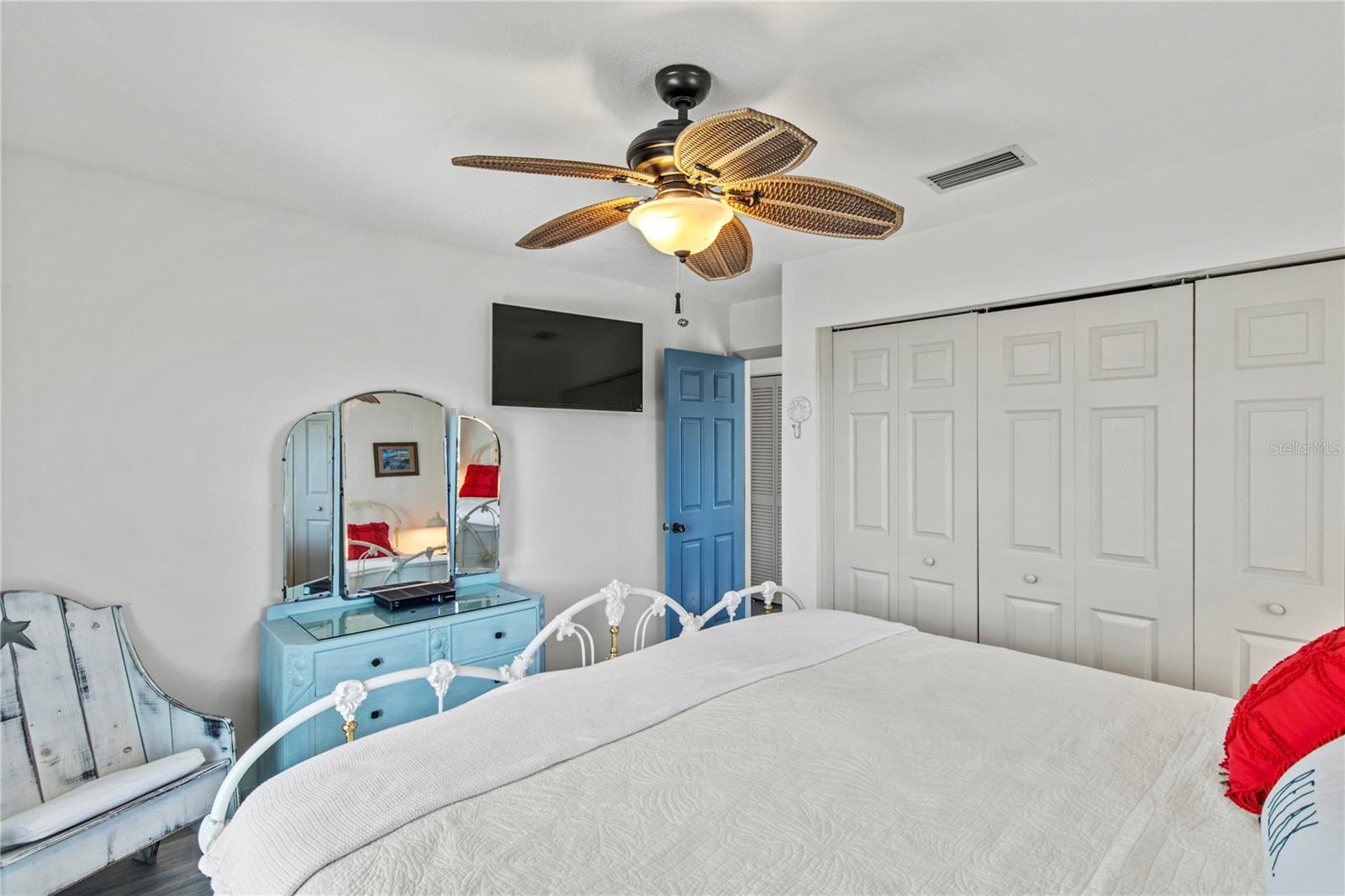 NORTH BEACH VILLAGE III - Residential