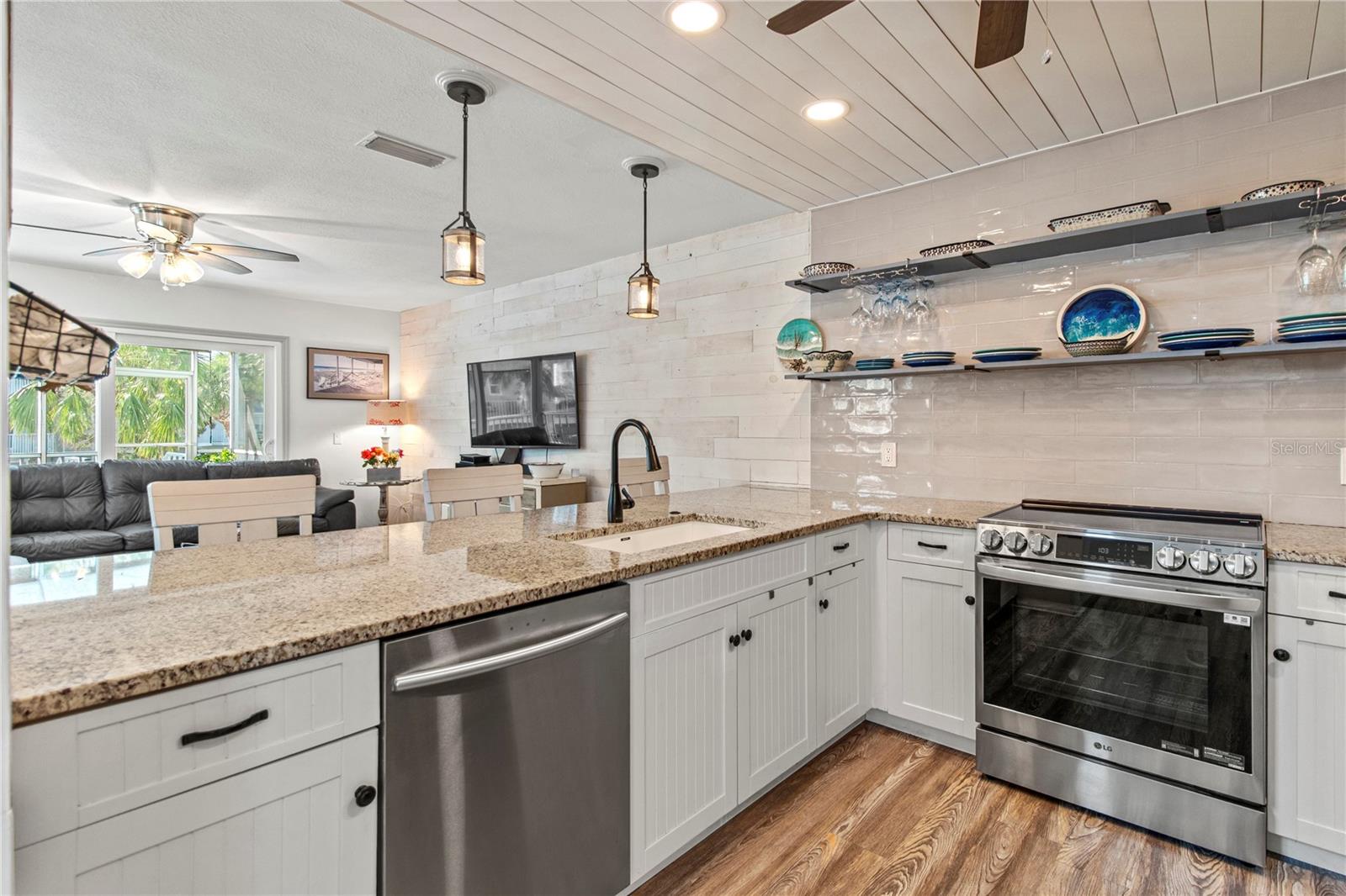 NORTH BEACH VILLAGE III - Residential