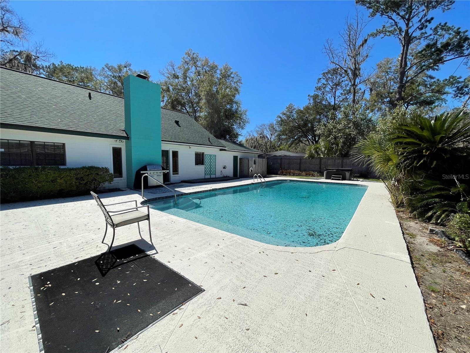 LEIGH ESTATES ORMAN - Residential