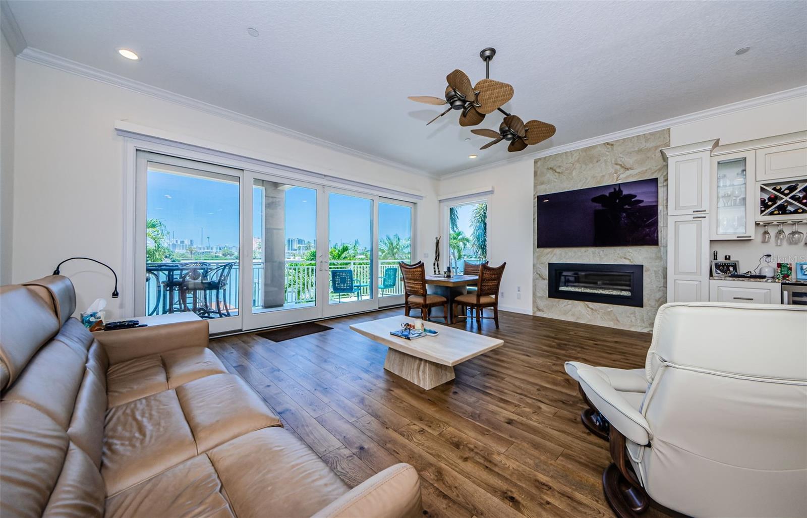 POOLS AT WINDWARD PASSAGE THE - Residential