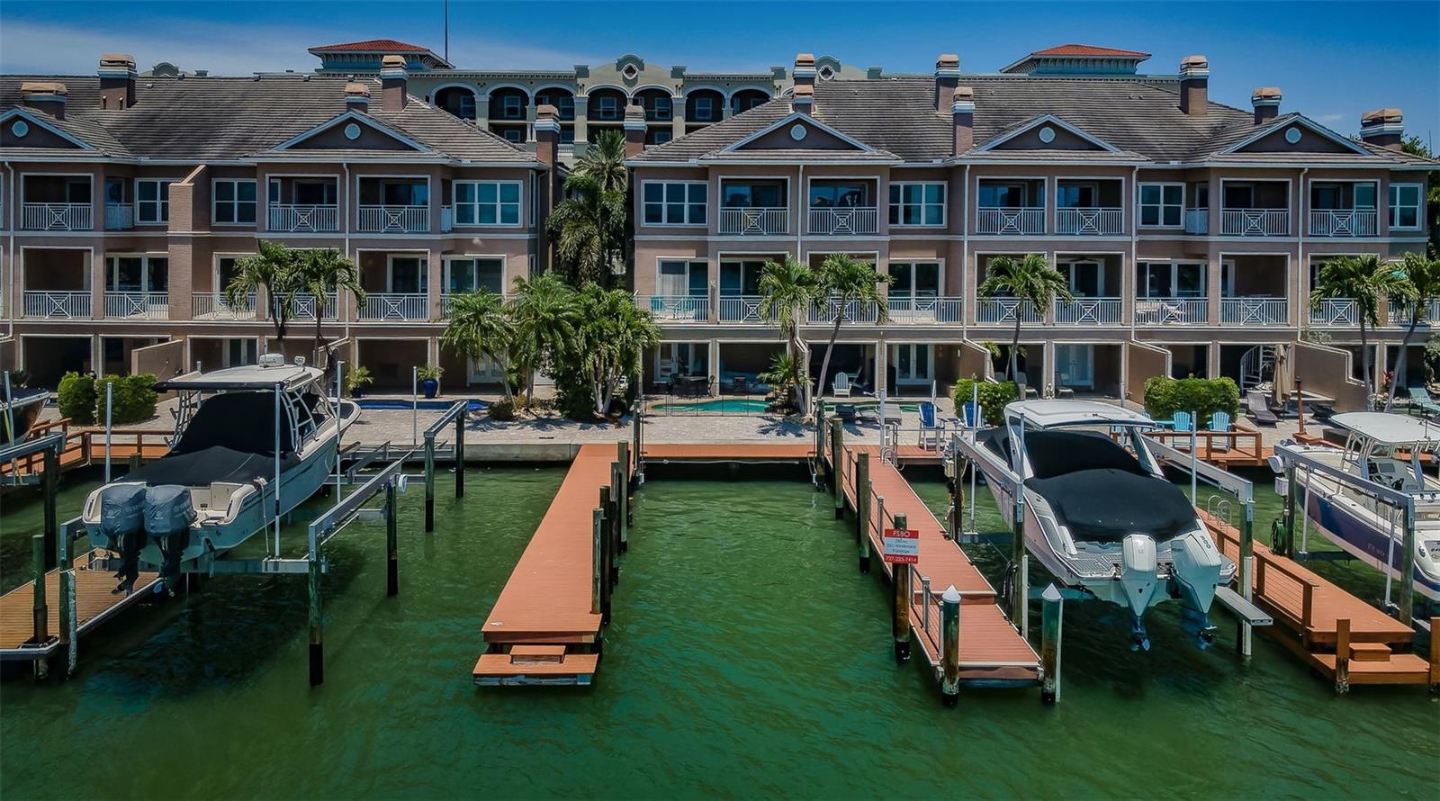 POOLS AT WINDWARD PASSAGE THE - Residential