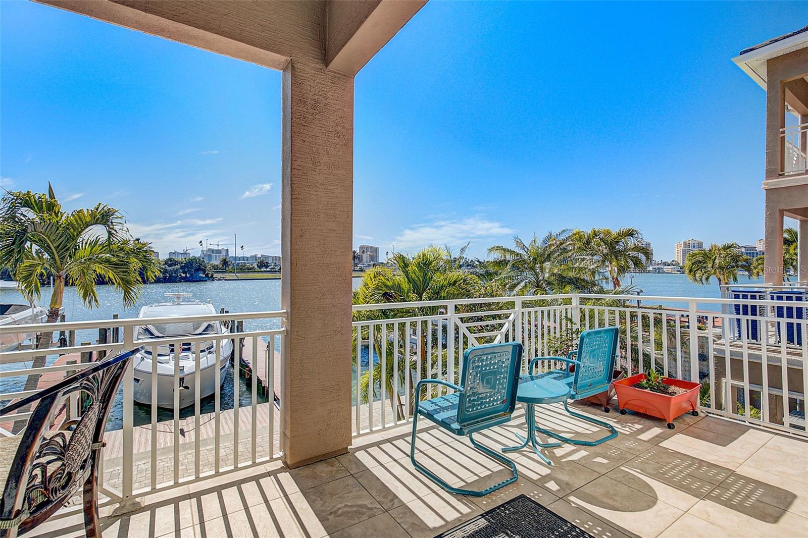 POOLS AT WINDWARD PASSAGE THE - Residential