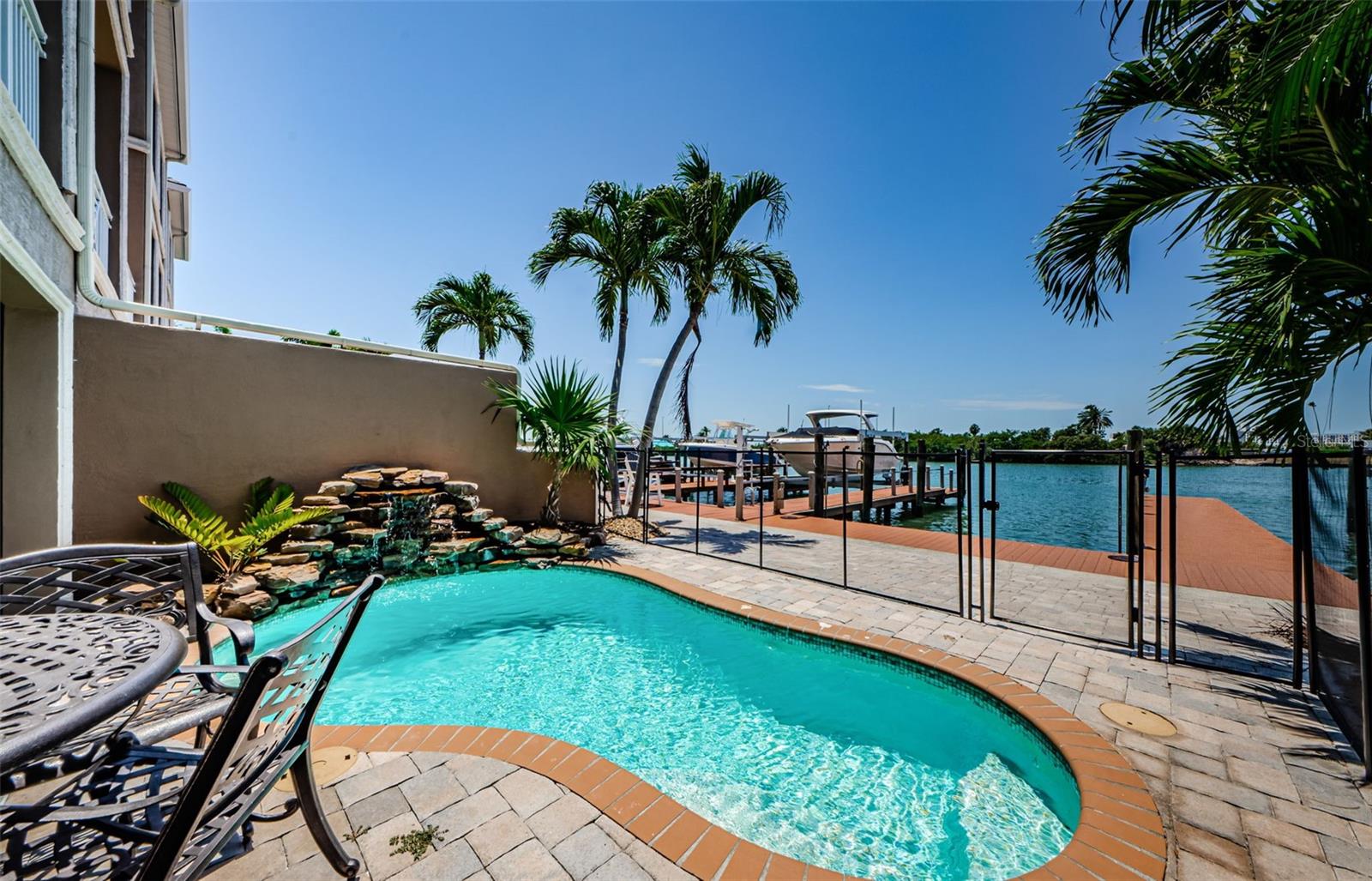 POOLS AT WINDWARD PASSAGE THE - Residential
