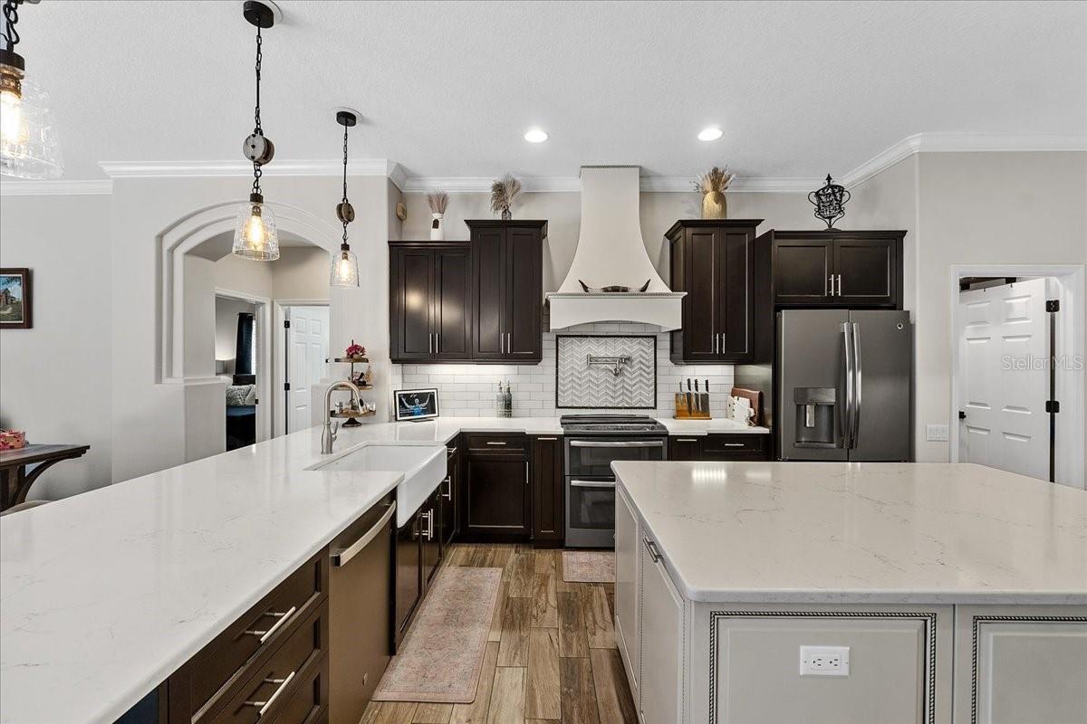 FISH HAWK TRAILS UNIT 3 - Residential