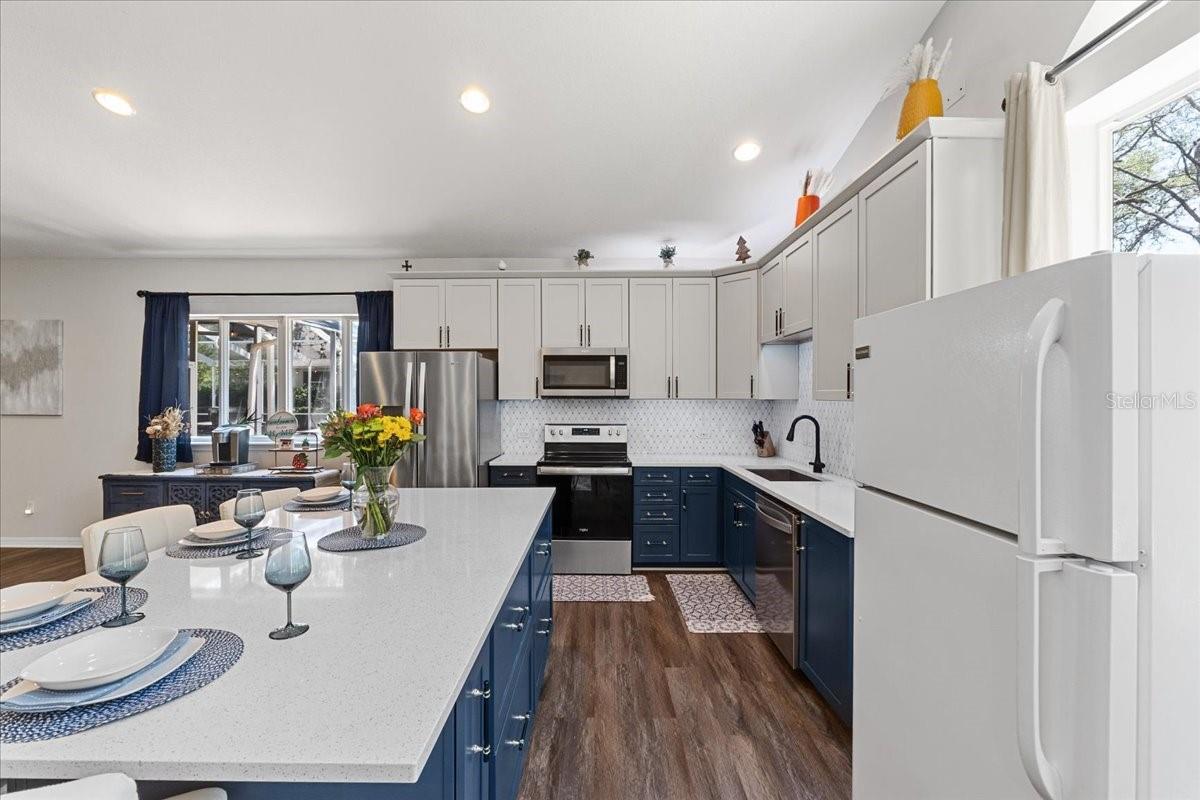 FISH HAWK TRAILS UNIT 3 - Residential