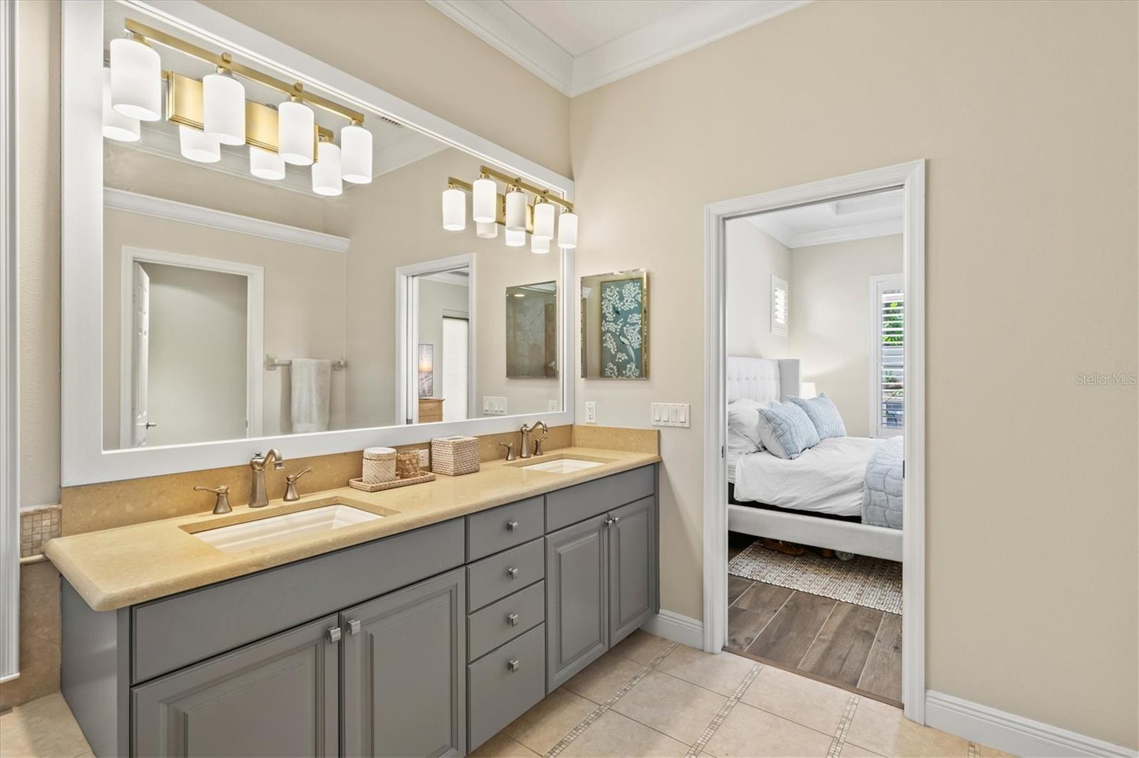 LAKEWOOD RANCH COUNTRY CLUB VILLAGE - Residential