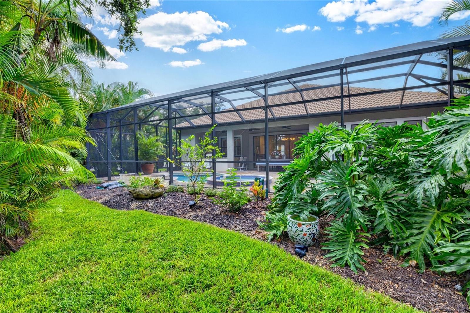 LAKEWOOD RANCH COUNTRY CLUB VILLAGE - Residential