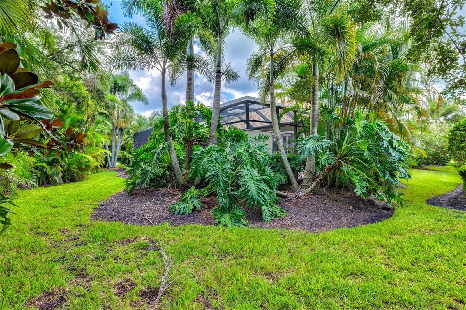 LAKEWOOD RANCH COUNTRY CLUB VILLAGE - Residential