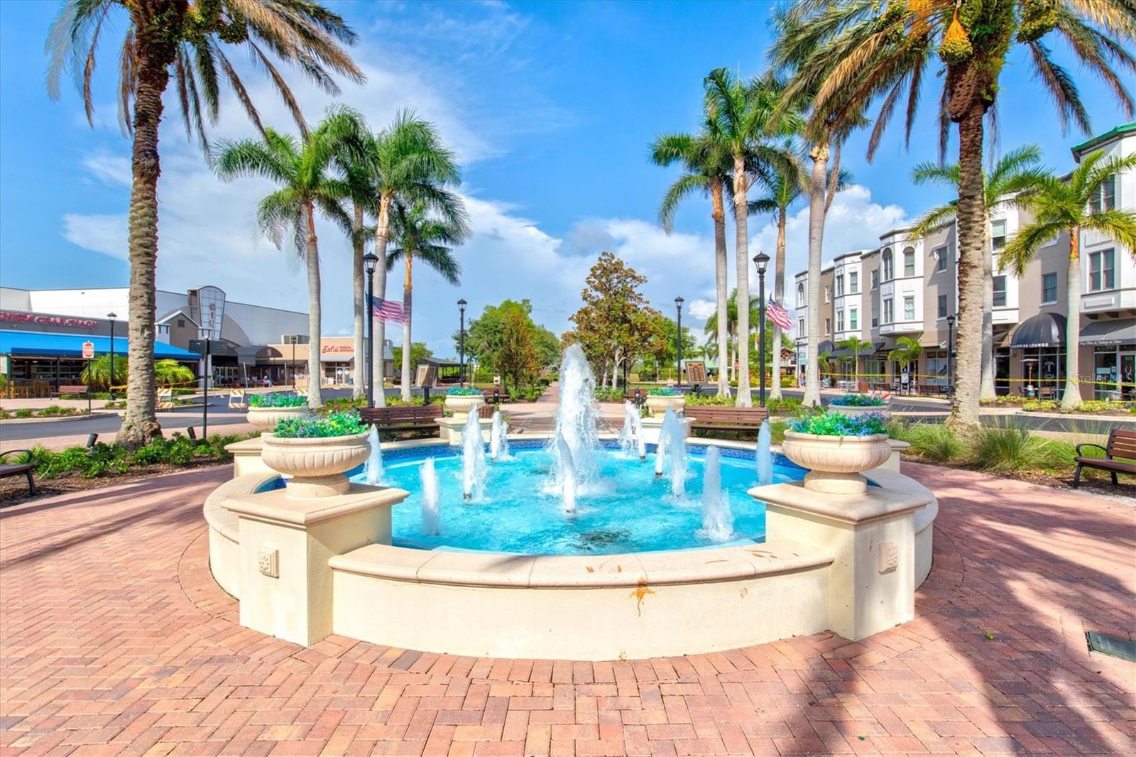 LAKEWOOD RANCH COUNTRY CLUB VILLAGE - Residential
