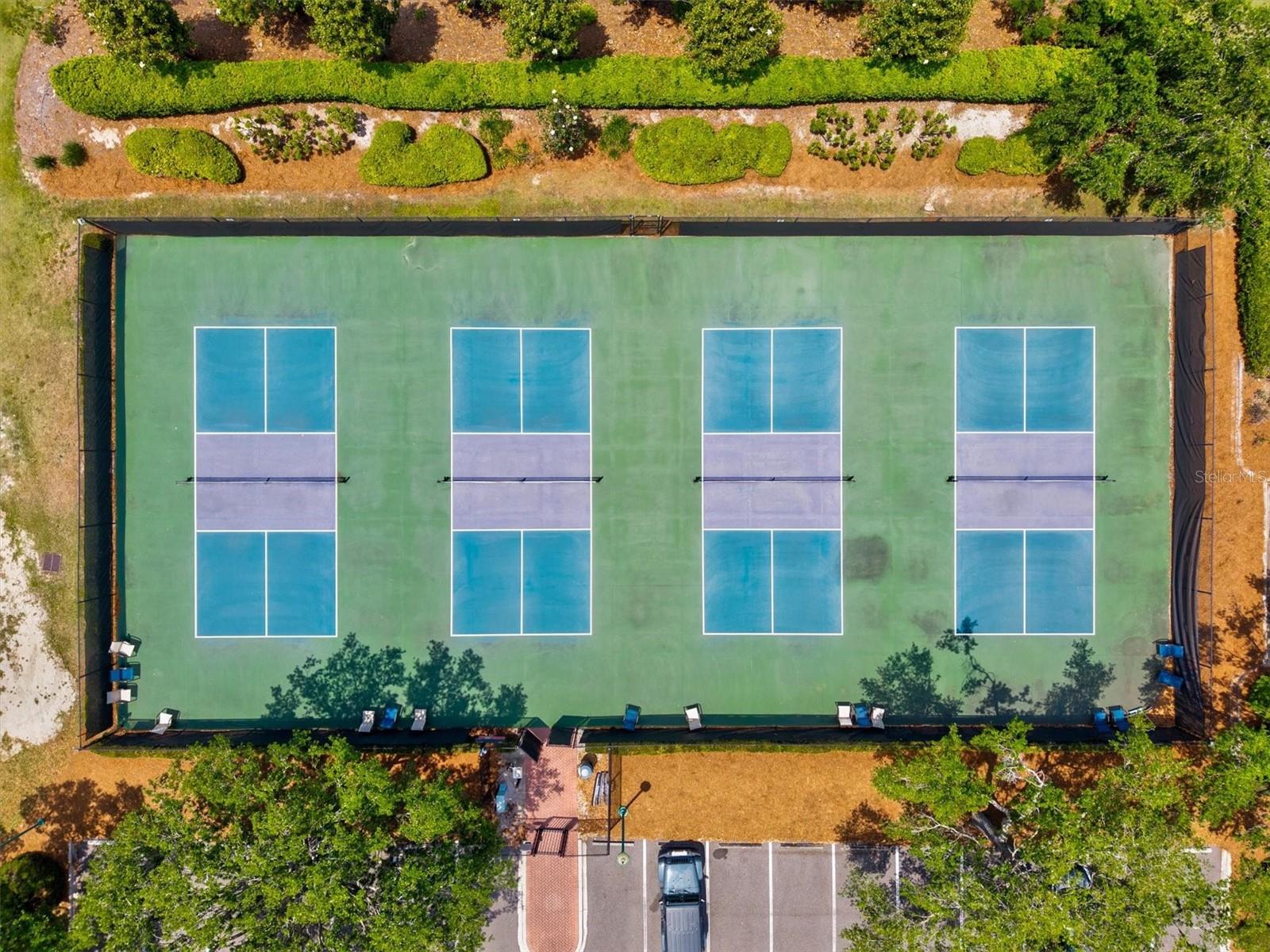 LAKEWOOD RANCH COUNTRY CLUB VILLAGE - Residential