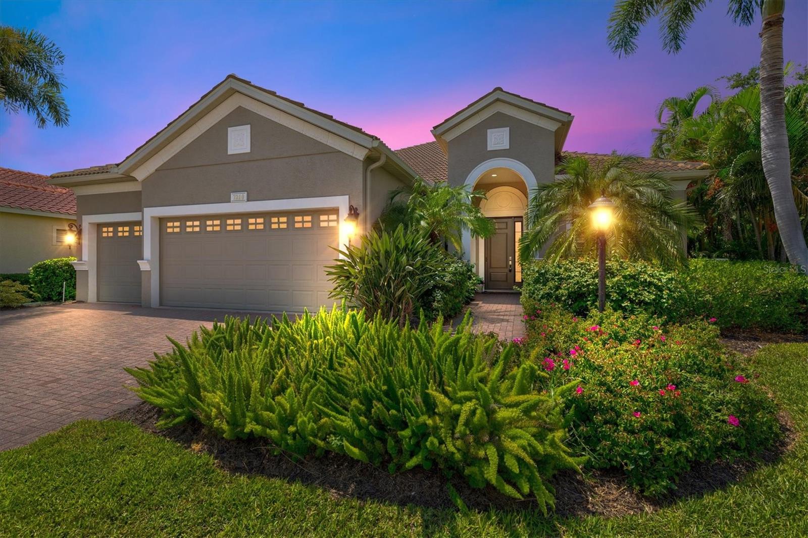 LAKEWOOD RANCH COUNTRY CLUB VILLAGE - Residential