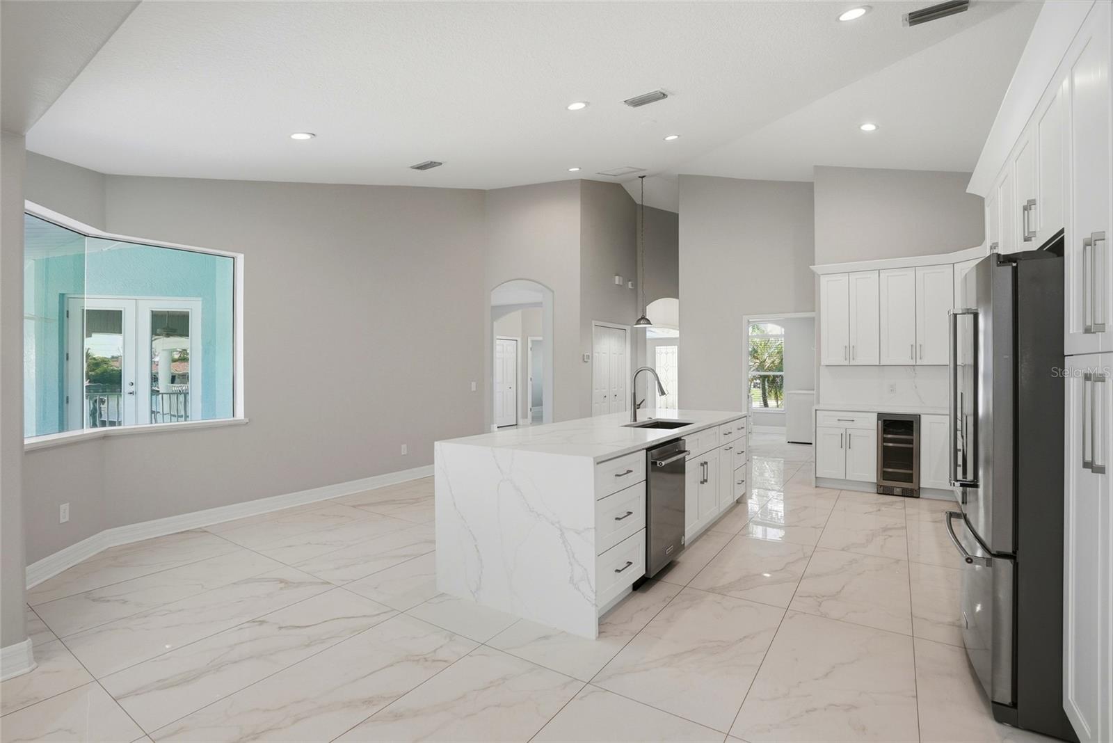 CAPRI ISLE - Residential