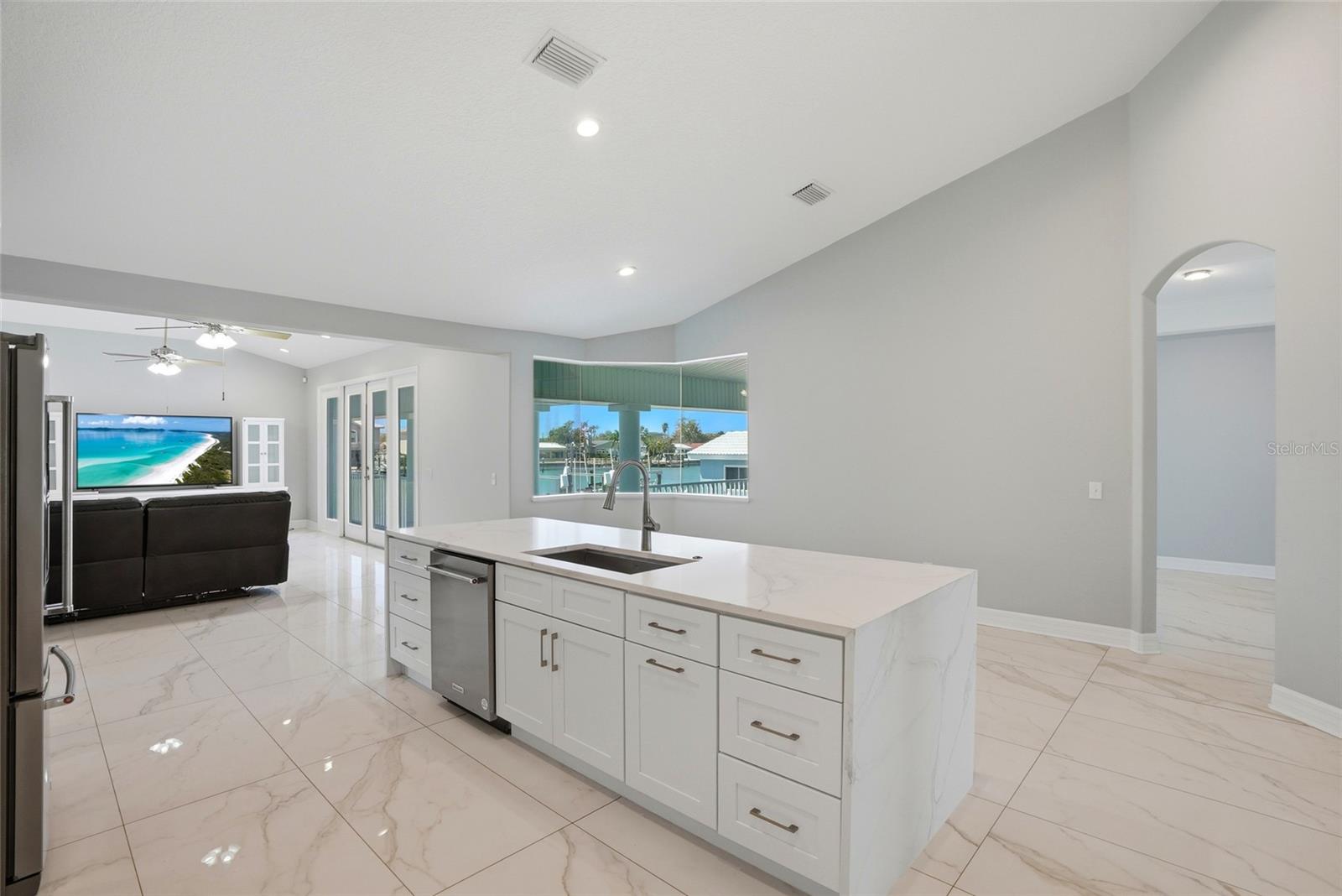 CAPRI ISLE - Residential