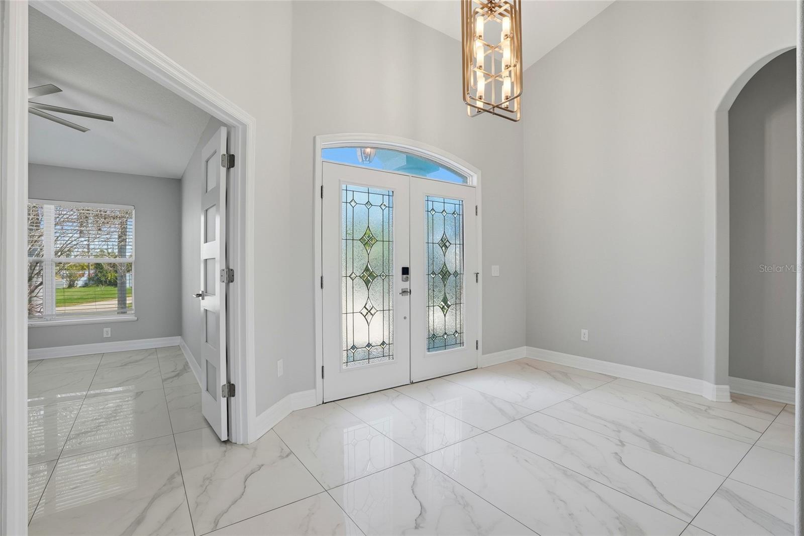 CAPRI ISLE - Residential