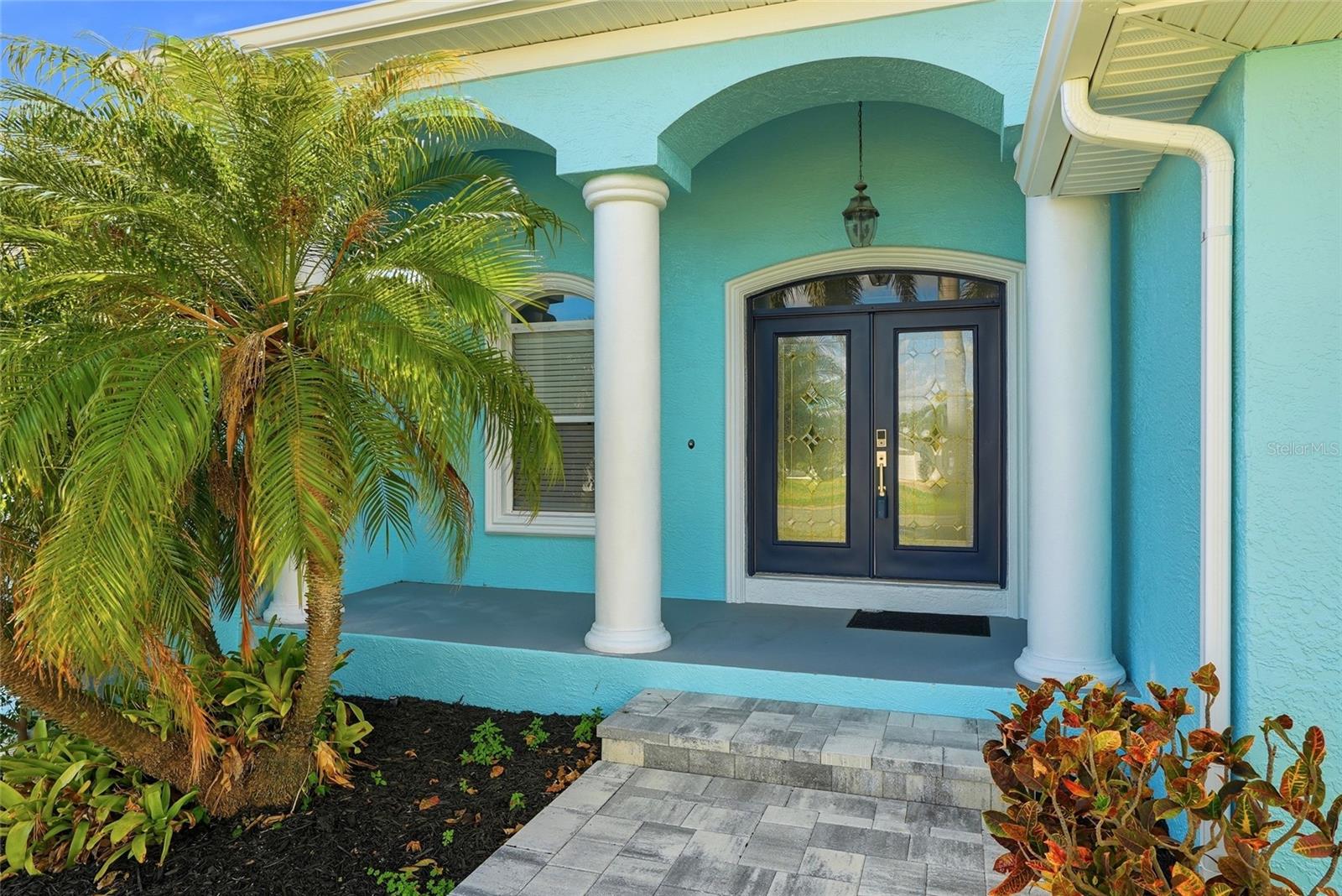 CAPRI ISLE - Residential