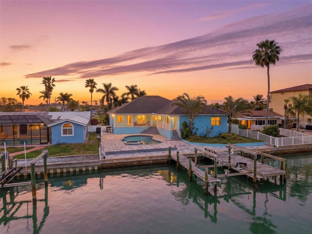 Photo of 11850 7th Street E, Treasure Island, FL 33706 (MLS # TB8483309)