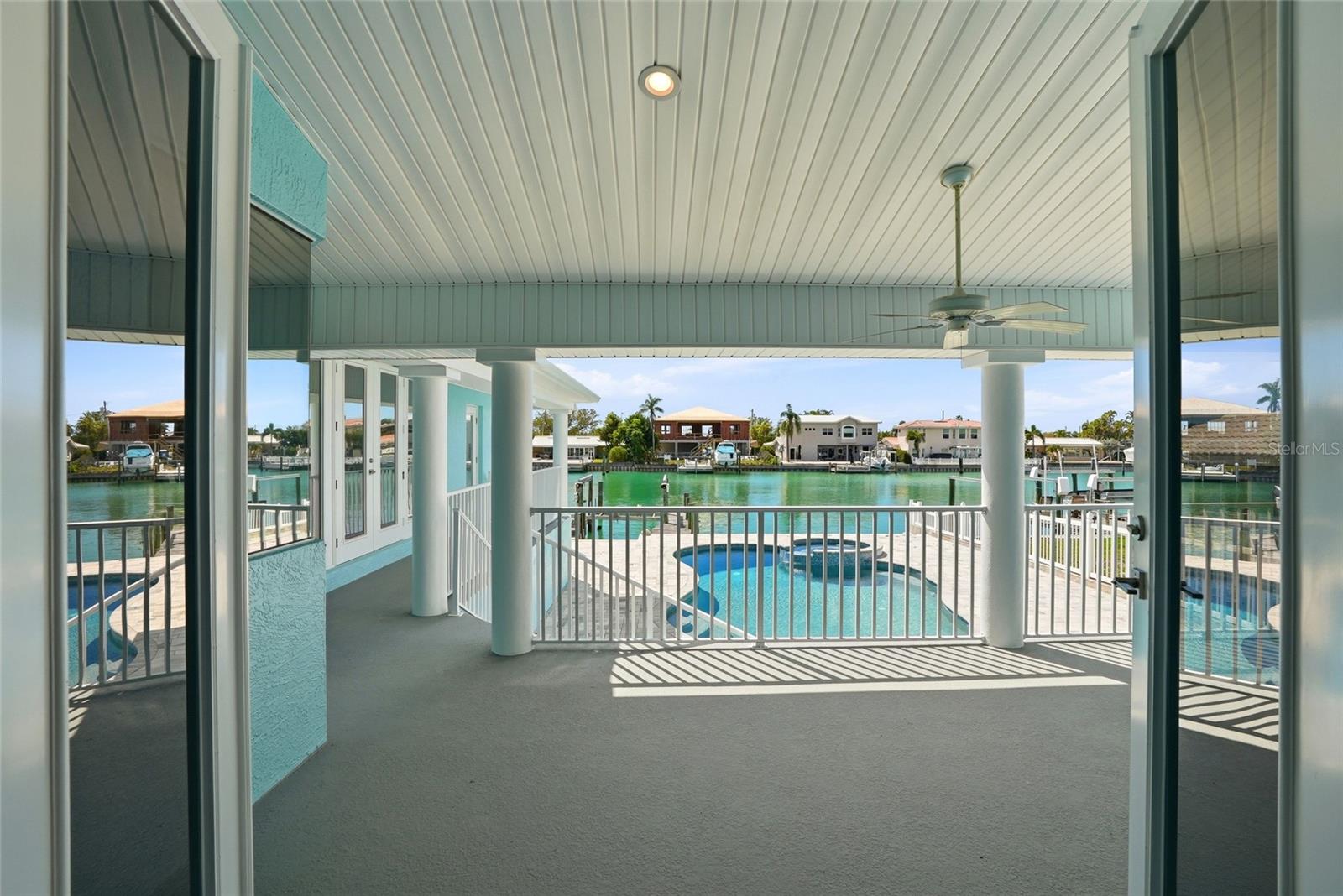 CAPRI ISLE - Residential