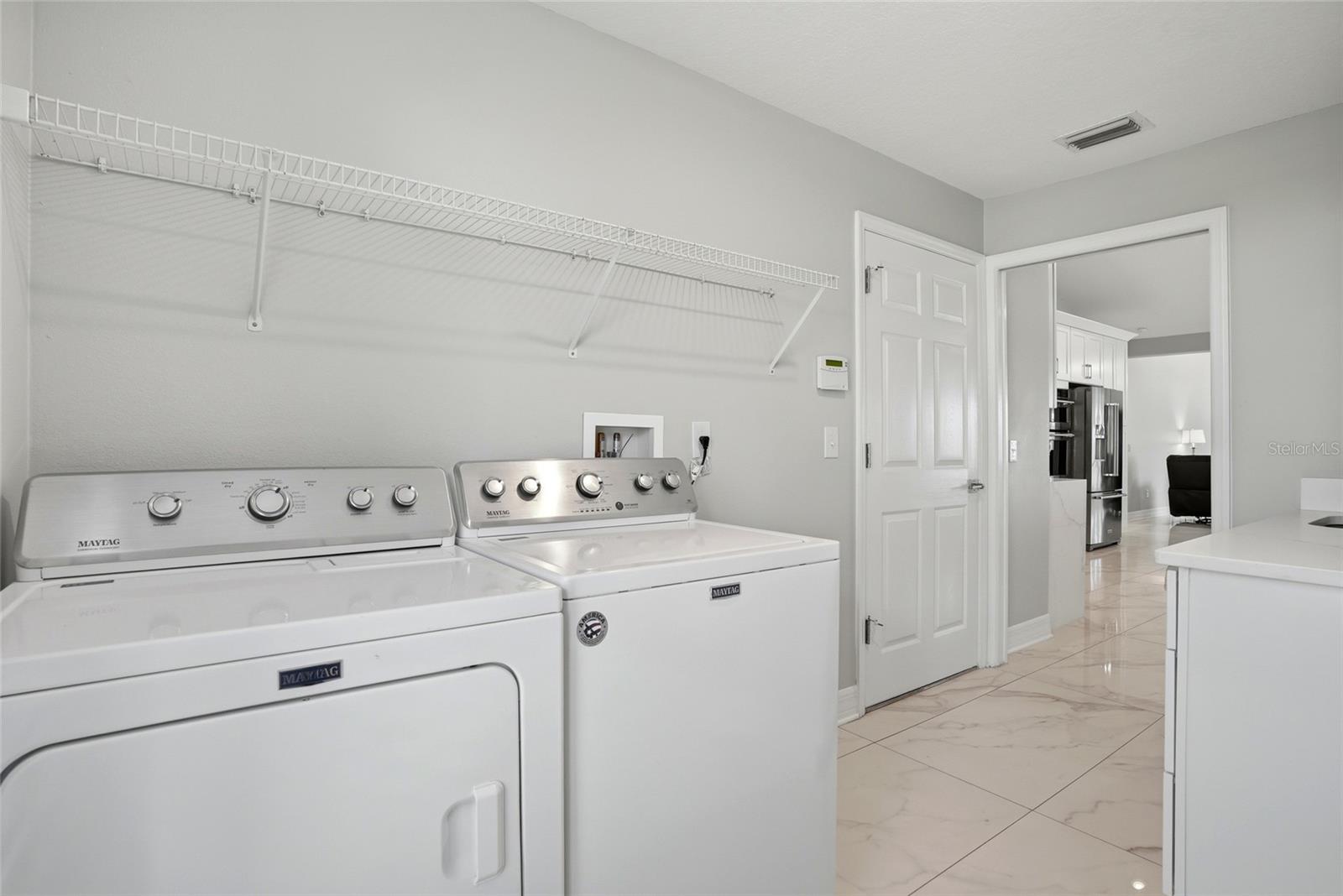 CAPRI ISLE - Residential