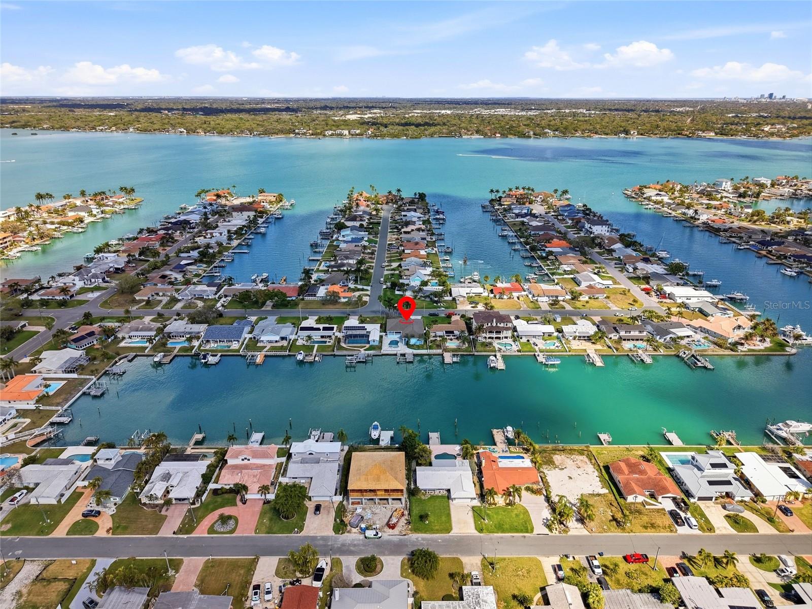 CAPRI ISLE - Residential