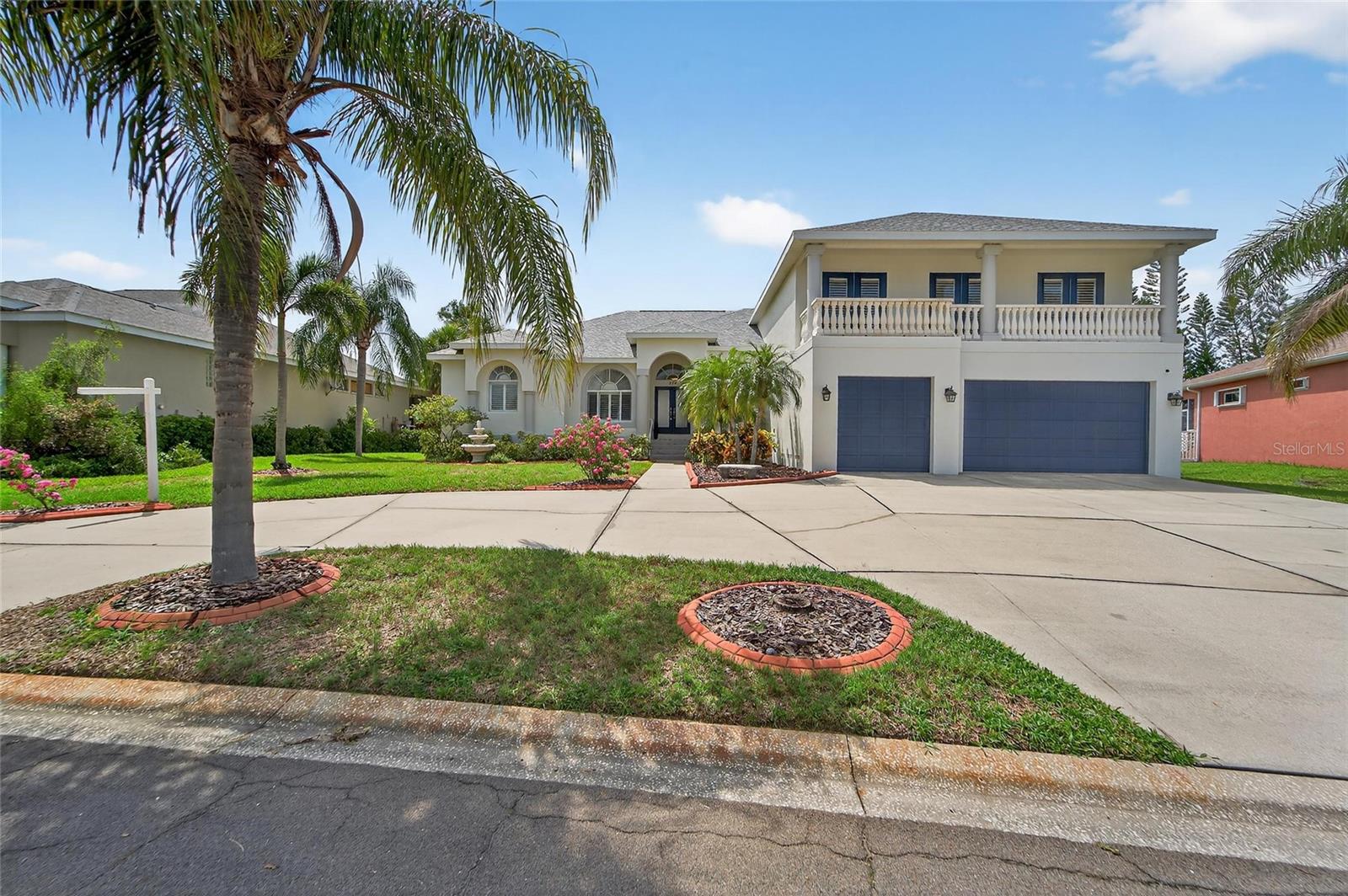 924 BUNKER VIEW DRIVE