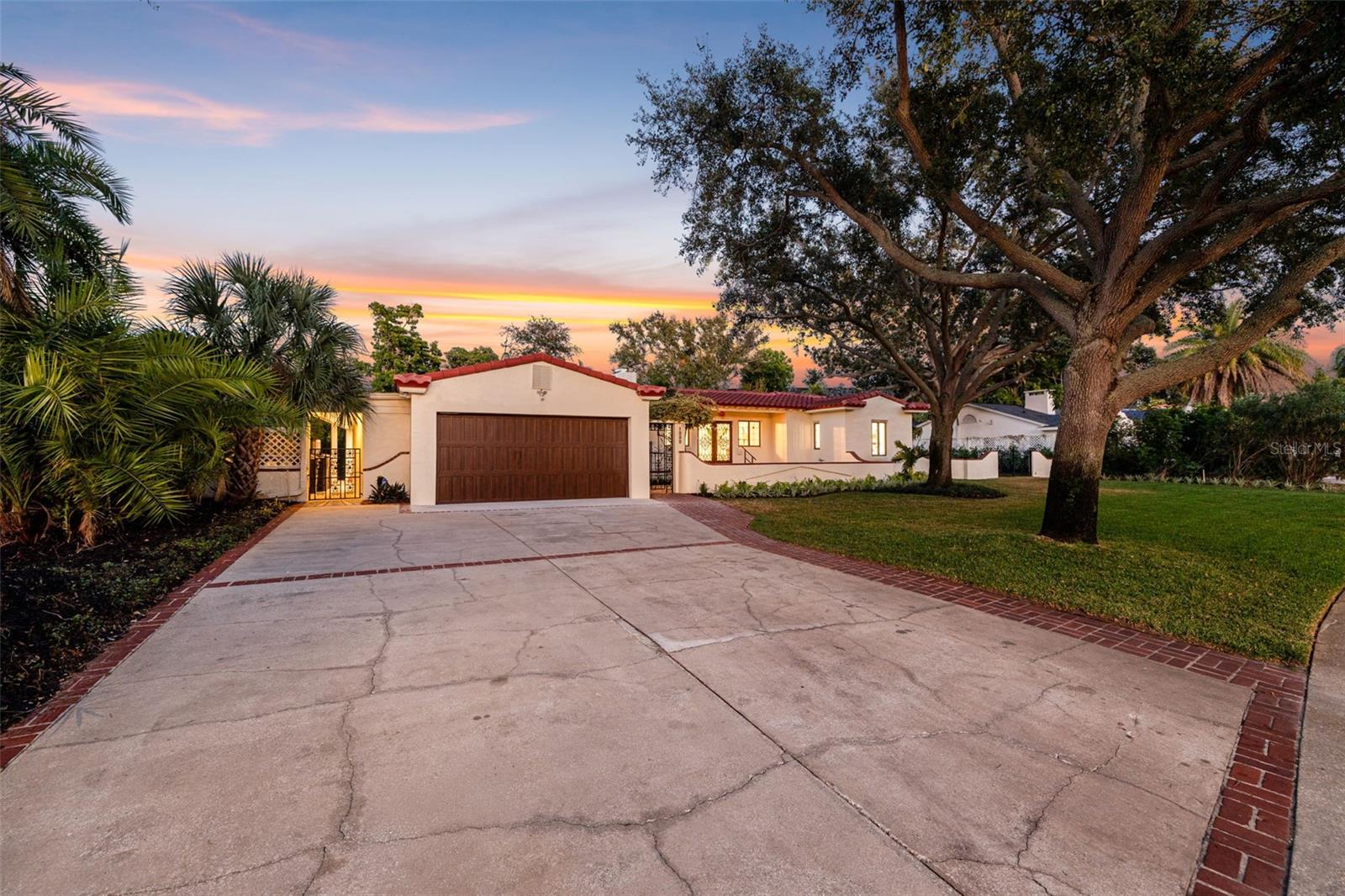 SNELL ISLE BRIGHTWATERS SEC 2 - Residential