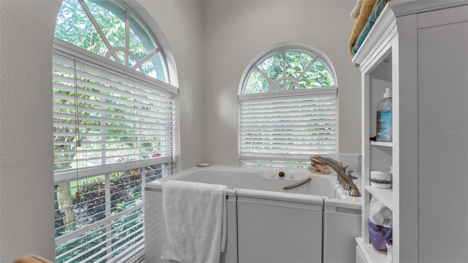 MILLBROOK OAKS - Residential